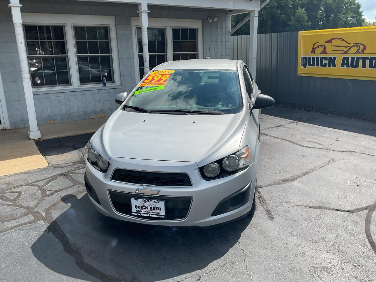 Chevrolet Sonic 4dr Sdn Auto LT 2015