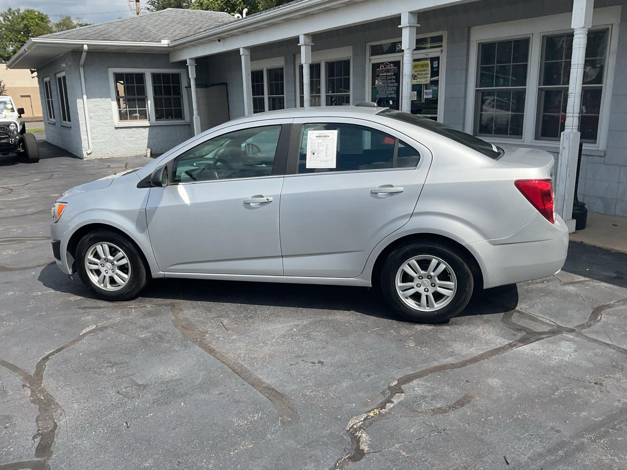Chevrolet Sonic 4dr Sdn Auto LT 2015