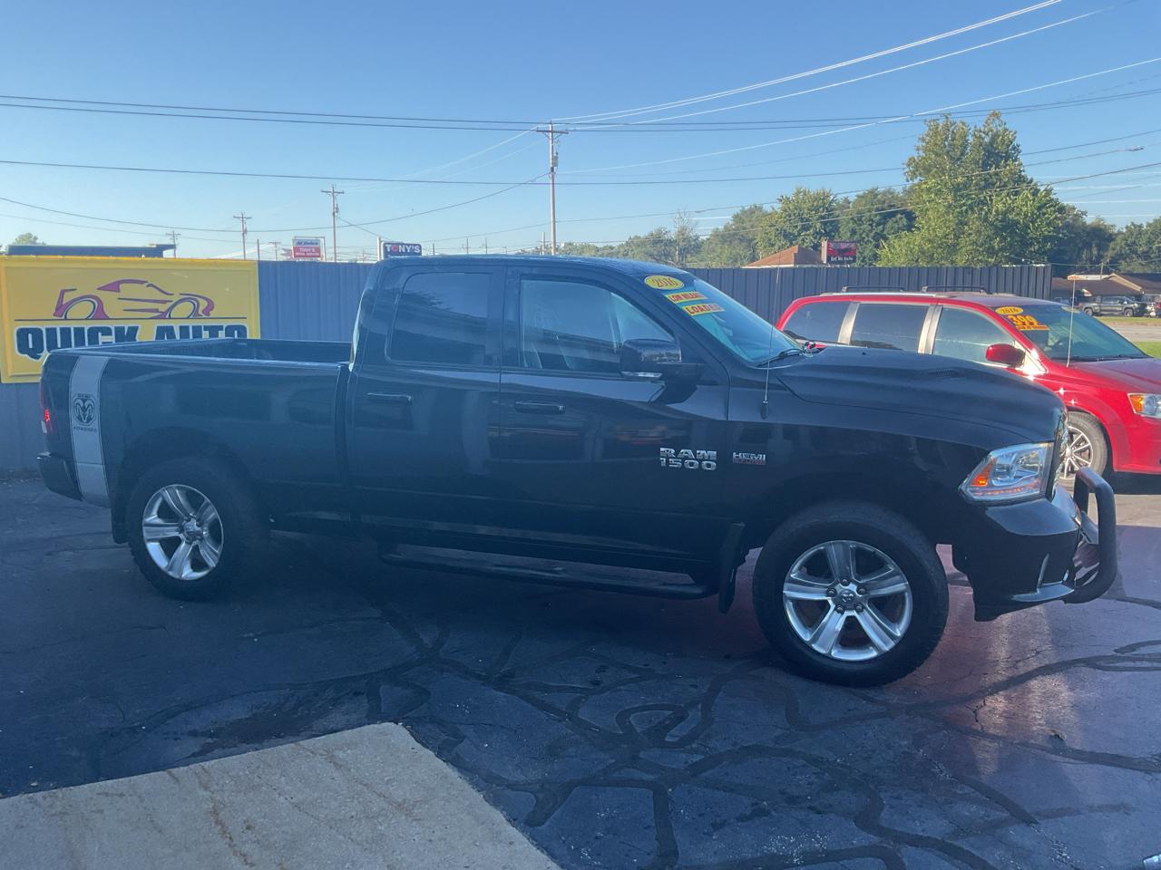 RAM 1500 4WD Quad Cab 140.5" Sport 2016