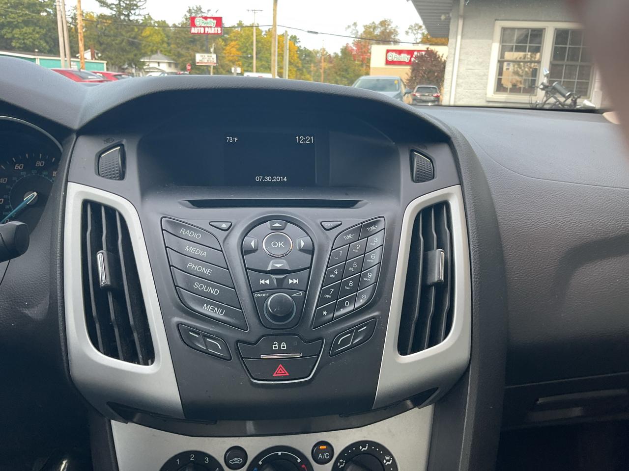 Ford Focus 4dr Sdn SE 2014