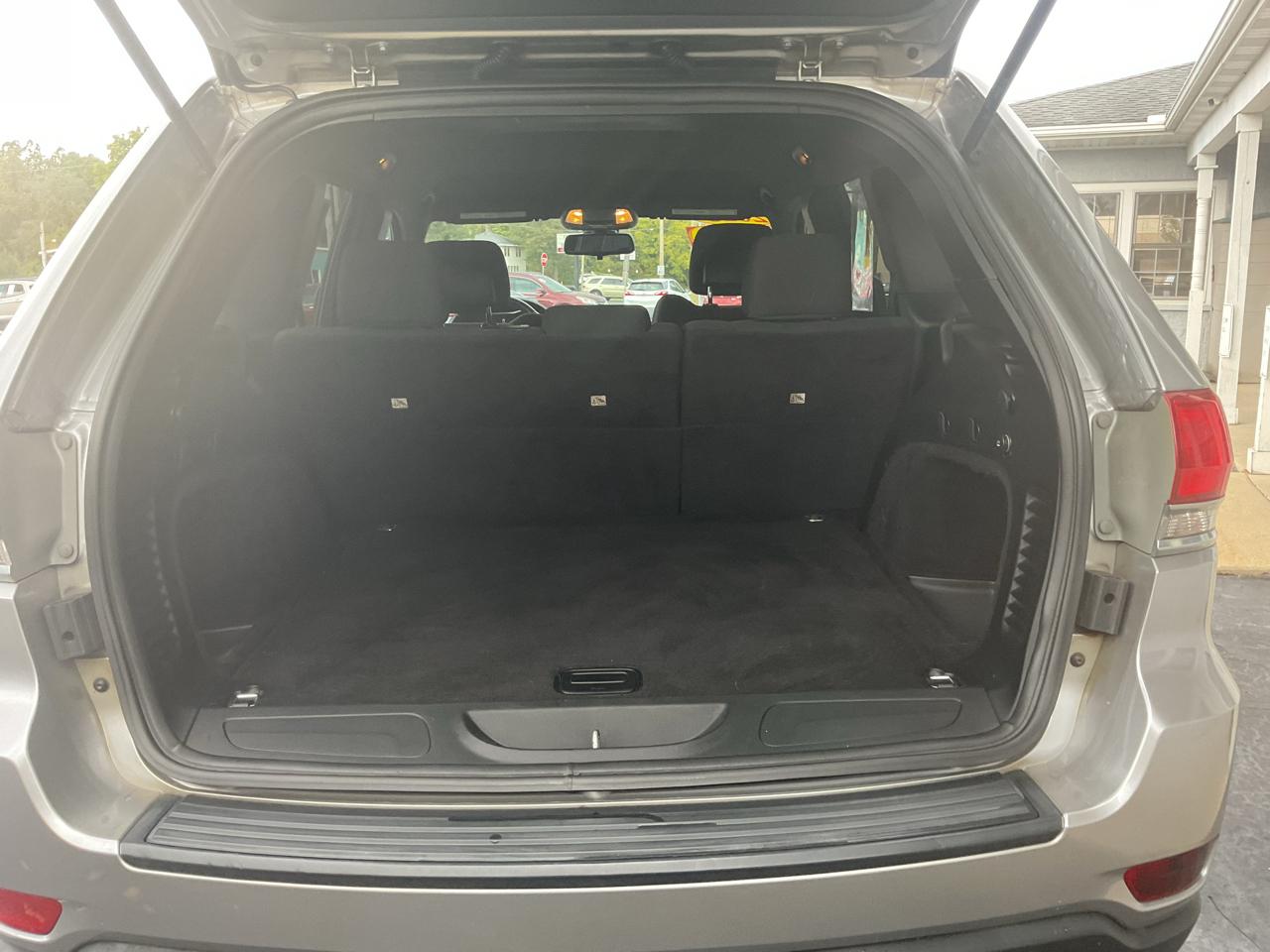 Jeep Grand Cherokee 4WD 4dr Laredo 2015
