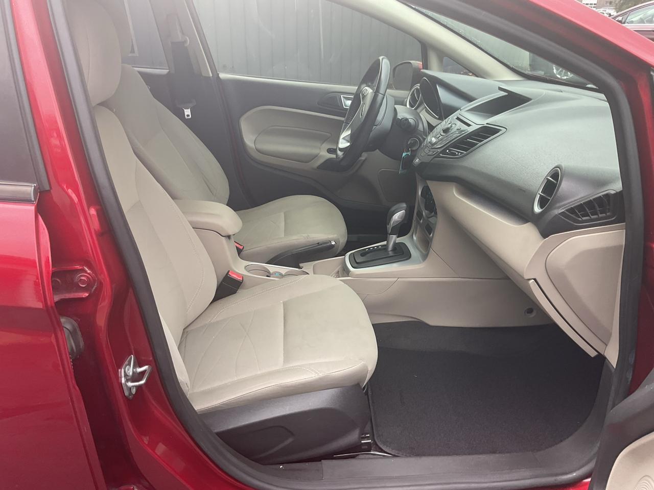 Ford Fiesta 5dr HB SE 2015