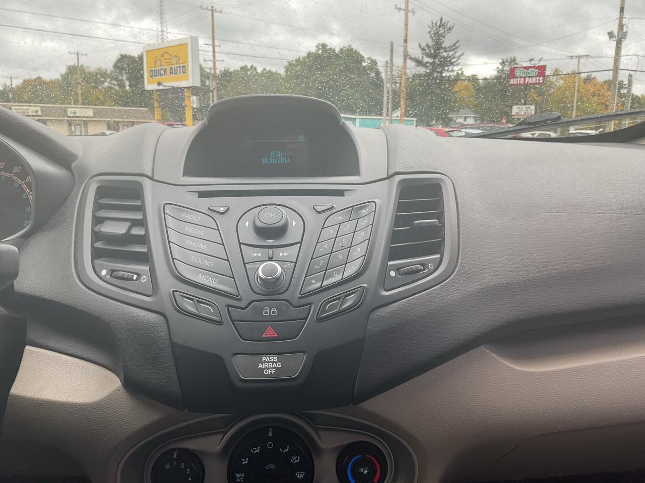 Ford Fiesta 5dr HB SE 2015
