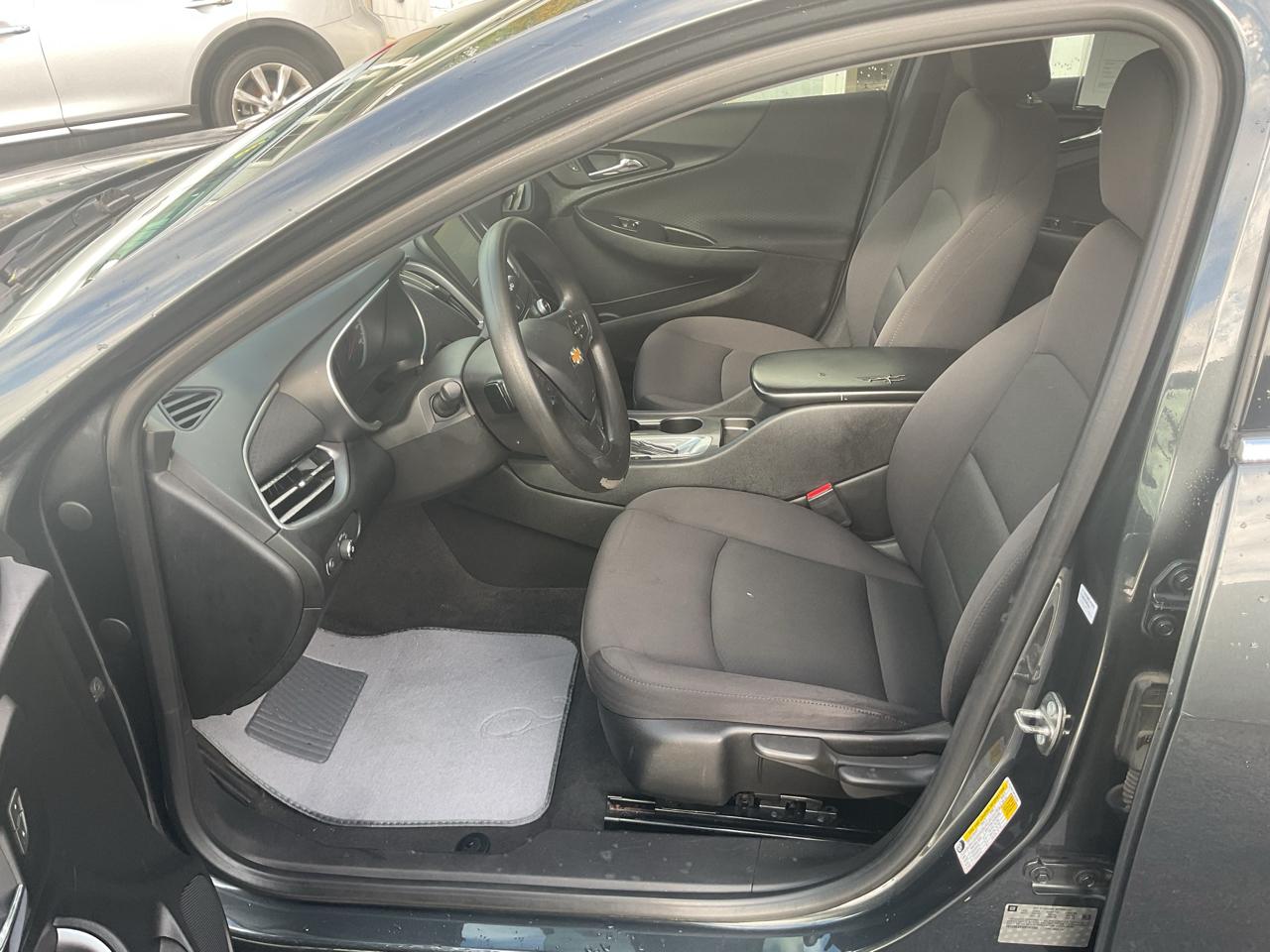 Chevrolet Malibu 4dr Sdn LS w/1LS 2017