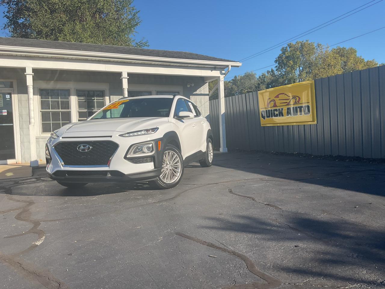 Hyundai Kona SEL Auto FWD 2021