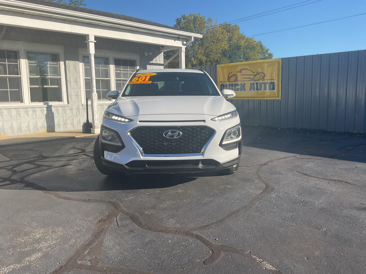 Hyundai Kona SEL Auto FWD 2021