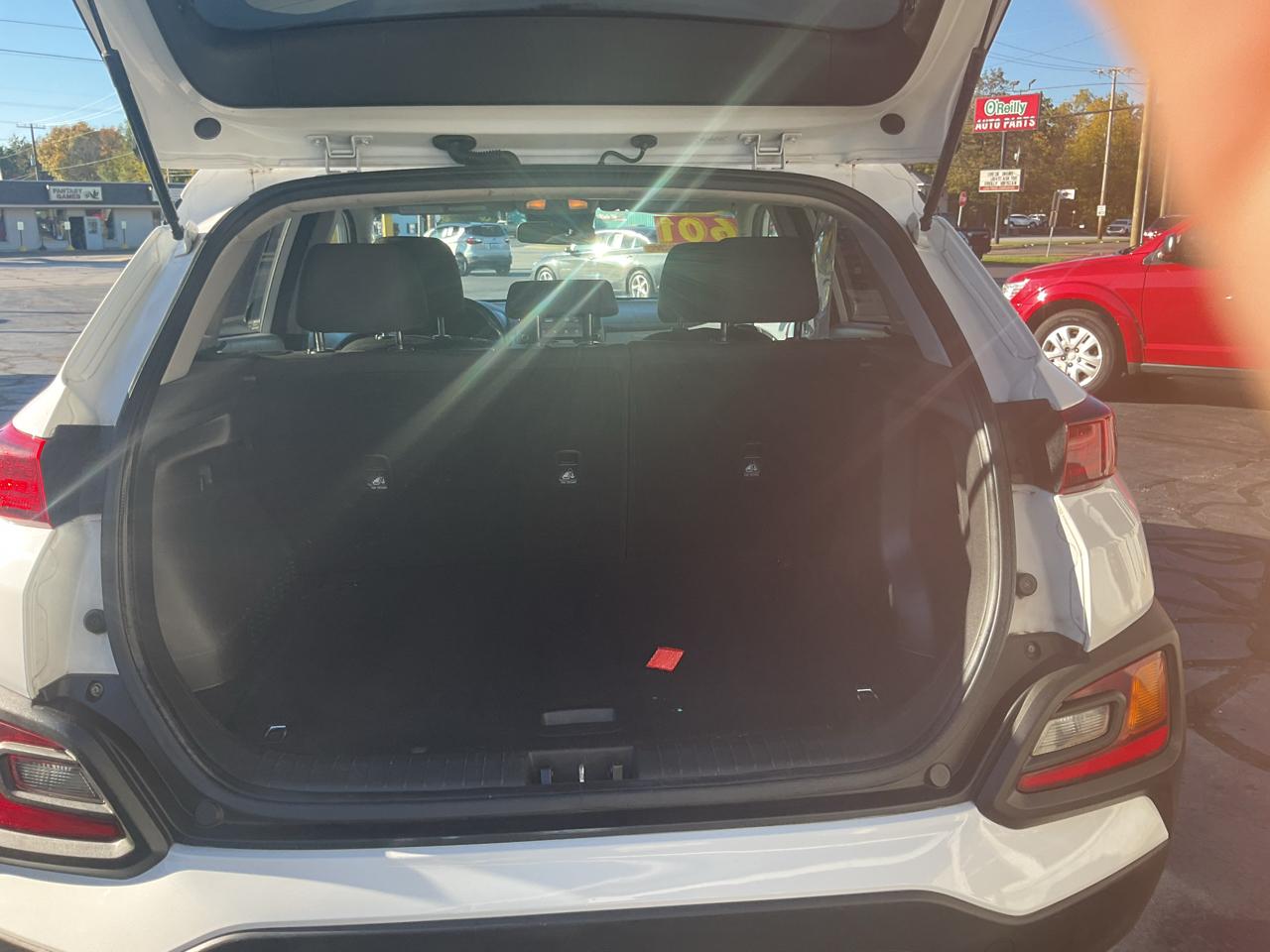 Hyundai Kona SEL Auto FWD 2021