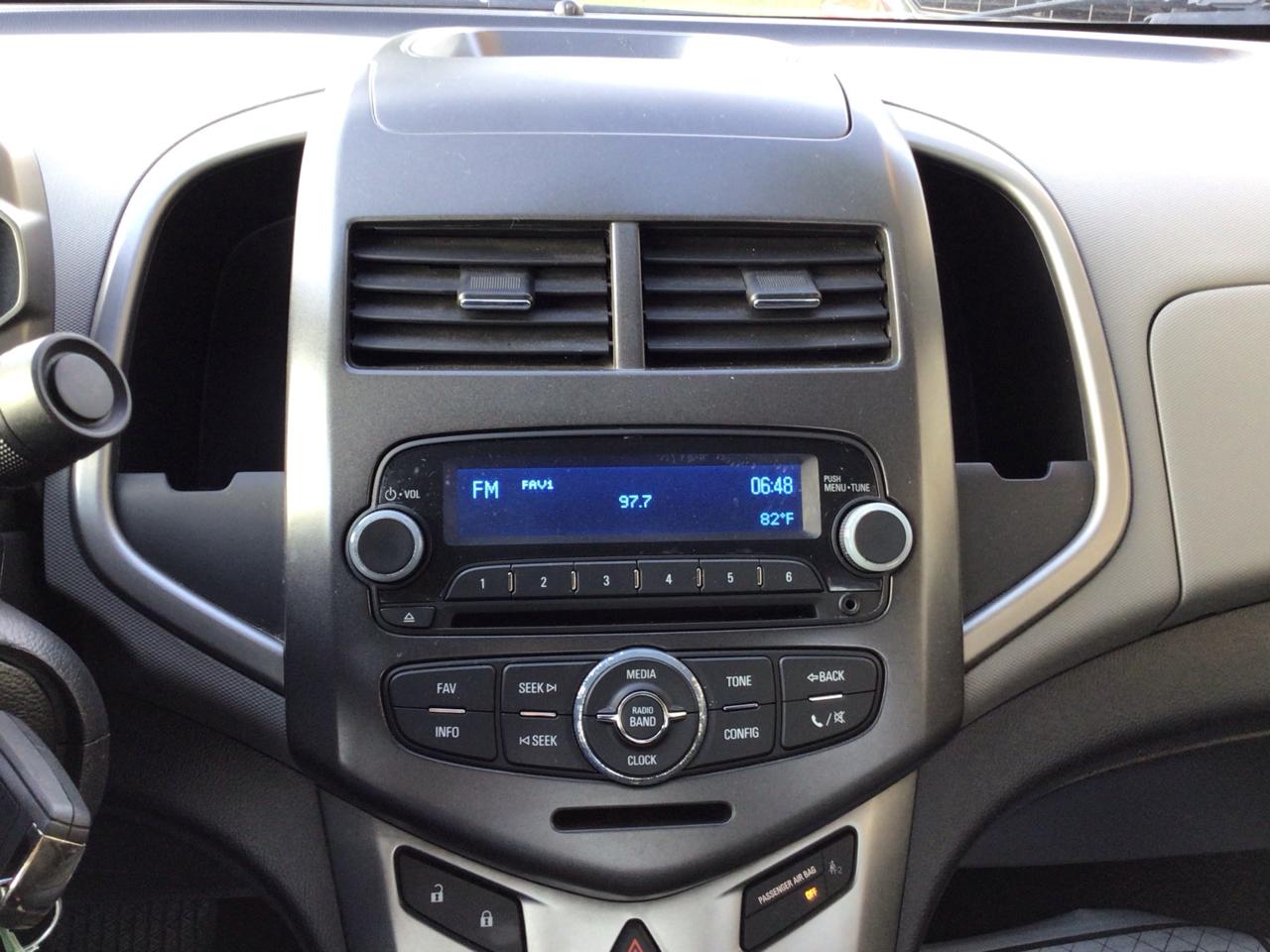 Chevrolet Sonic 4dr Sdn Auto LT 2015