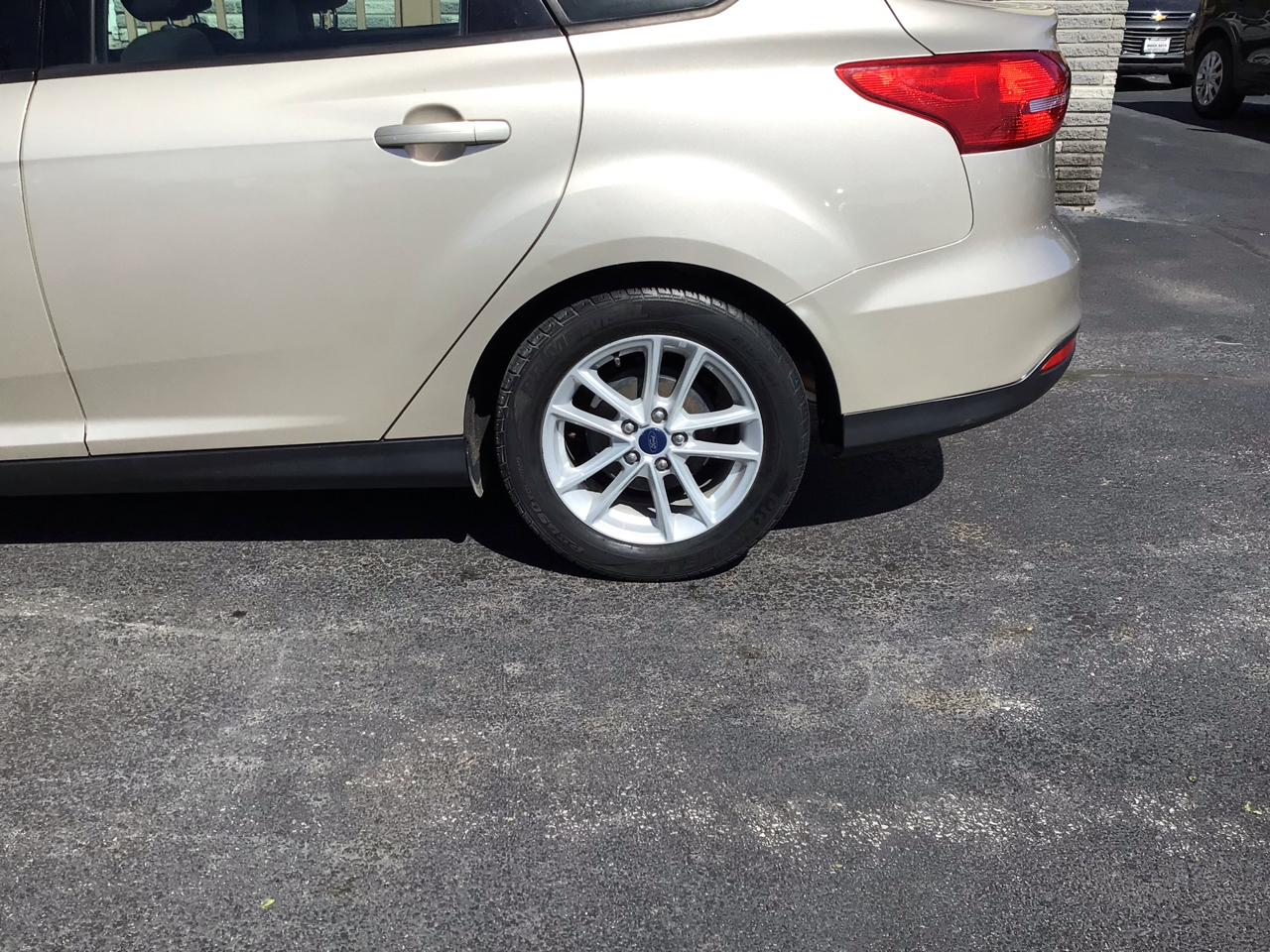 Ford Focus SE Sedan 2017