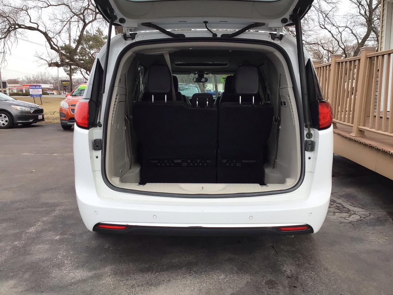 Chrysler Pacifica Limited FWD 2018