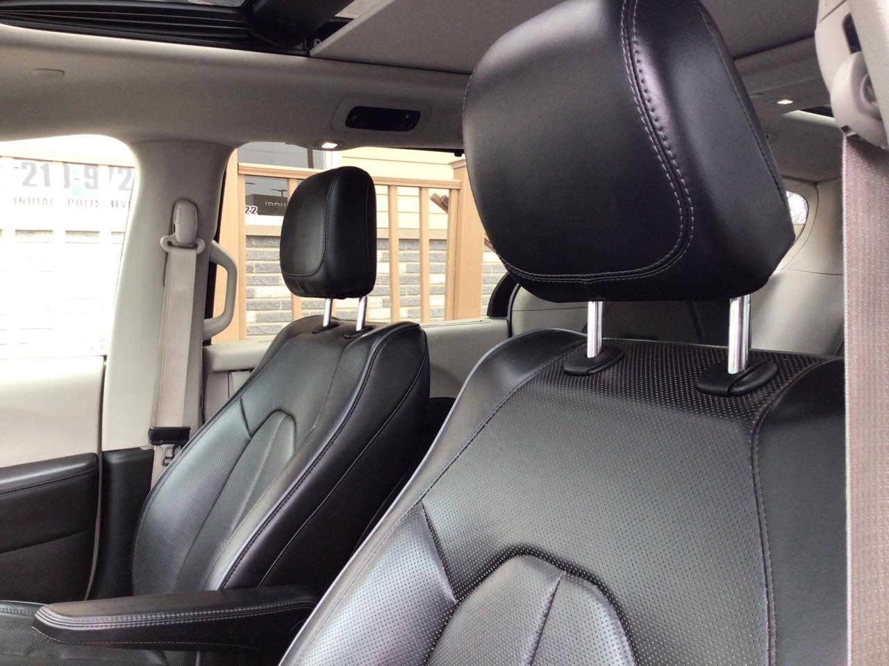 Chrysler Pacifica Limited FWD 2018