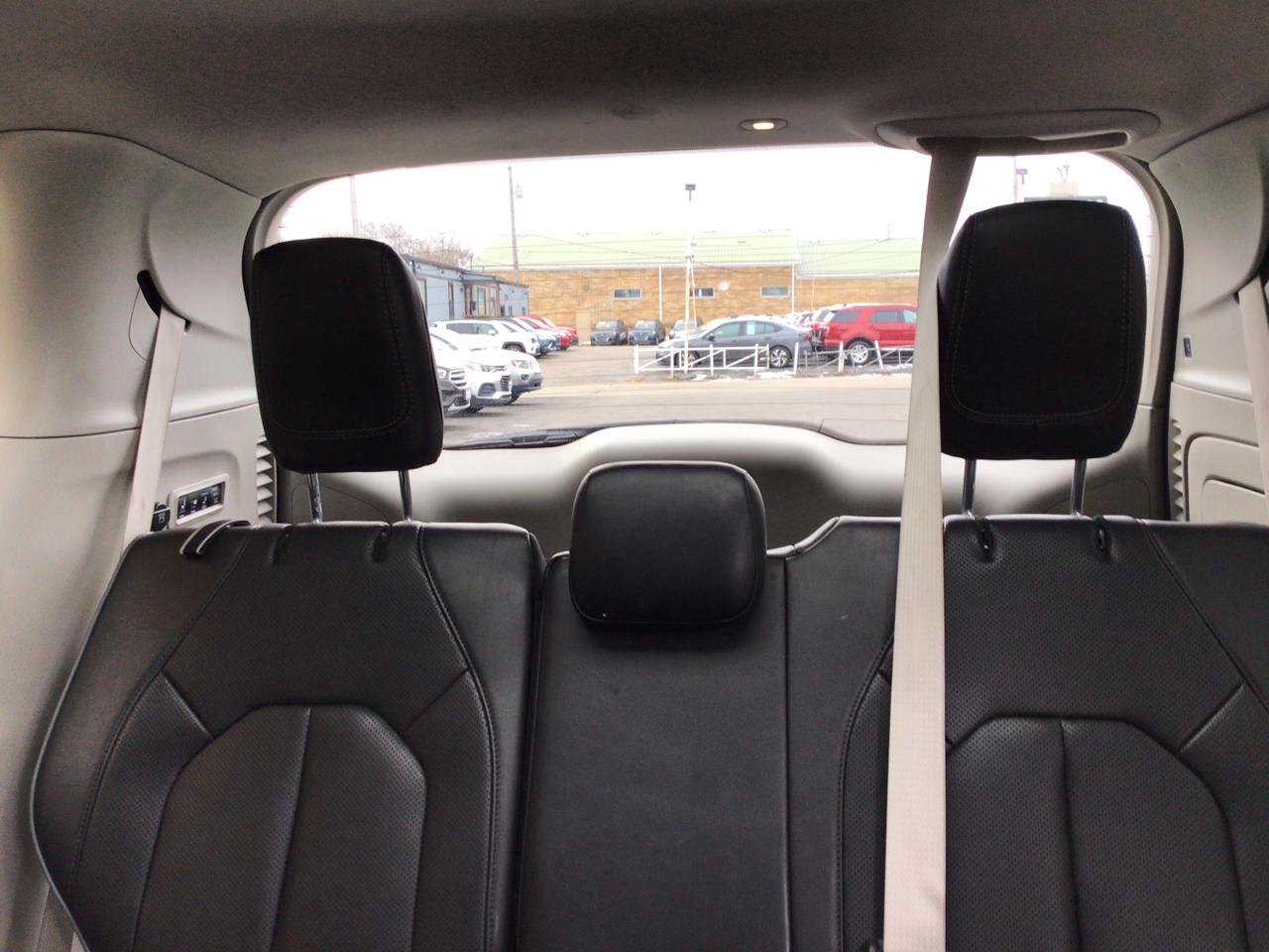 Chrysler Pacifica Limited FWD 2018