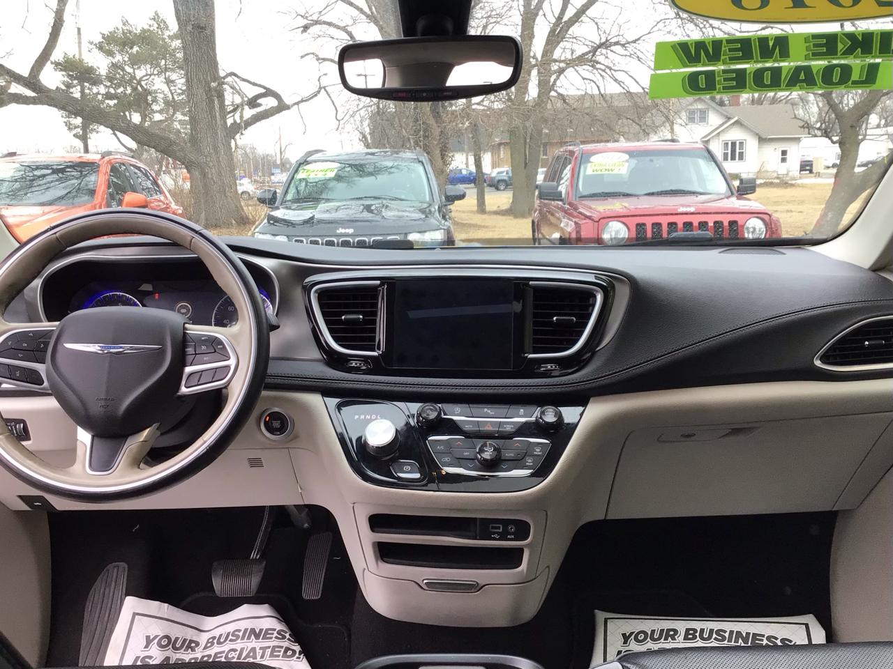 Chrysler Pacifica Limited FWD 2018