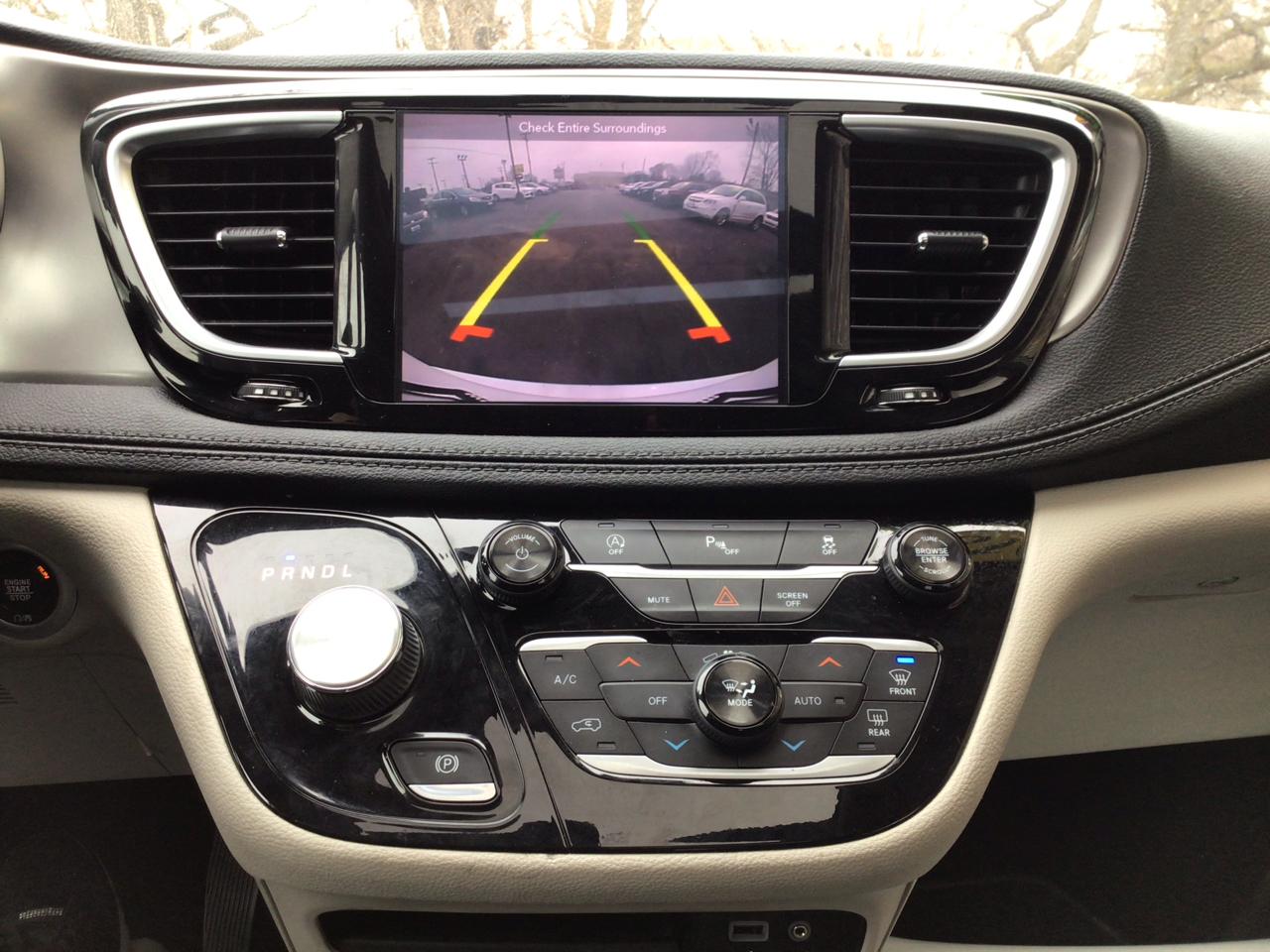 Chrysler Pacifica Limited FWD 2018