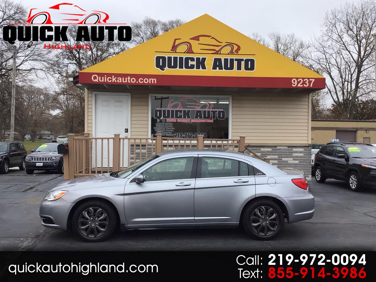 2013 Chrysler 200 4dr Sdn LX