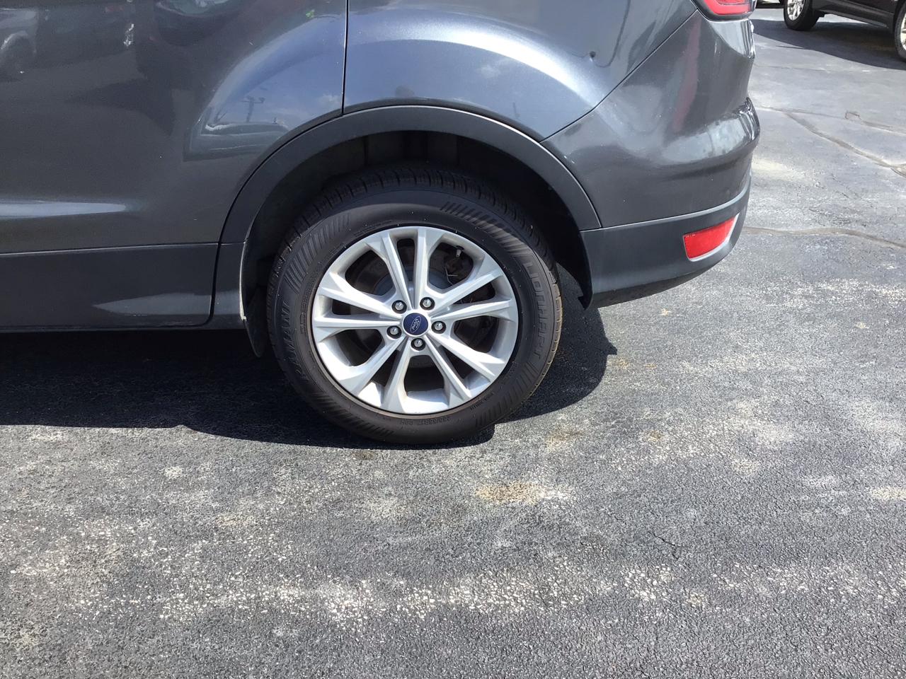 Ford Escape SE FWD 2017
