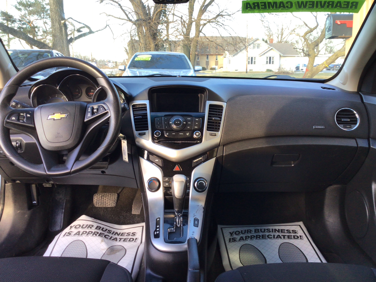 Chevrolet Cruze Limited 4dr Sdn Auto LT w/1LT 2016