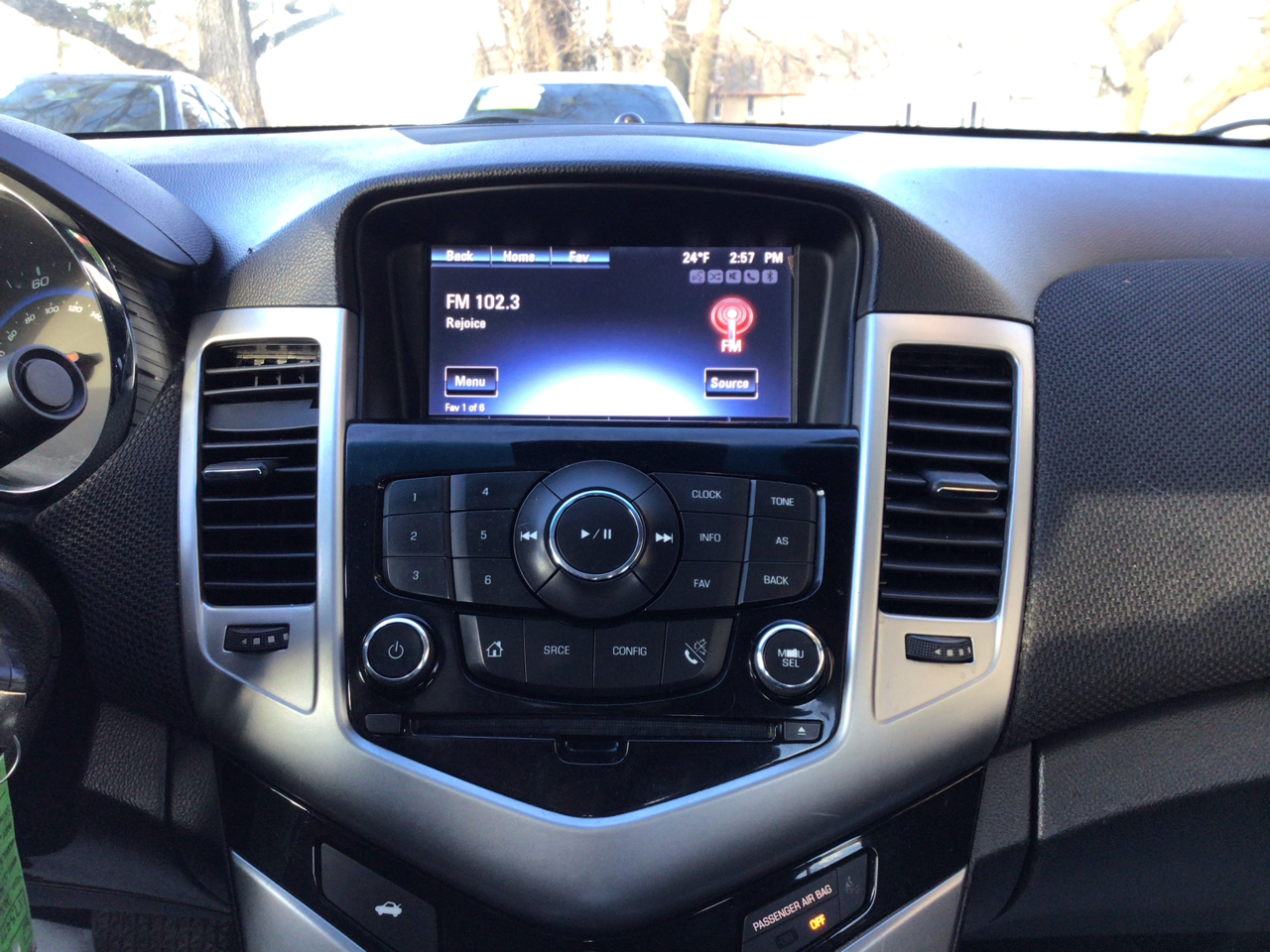 Chevrolet Cruze Limited 4dr Sdn Auto LT w/1LT 2016