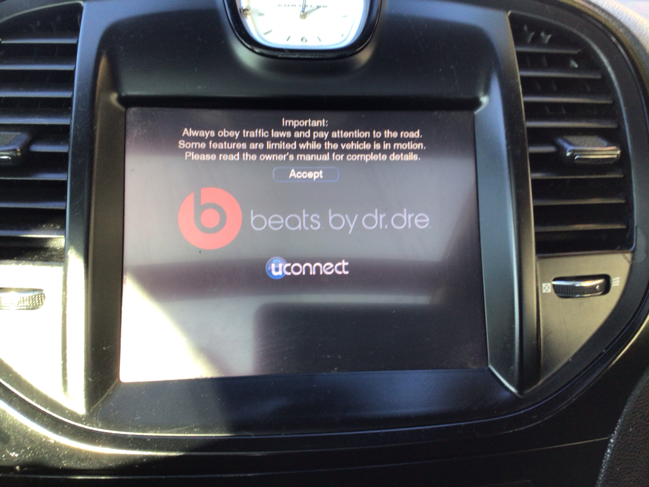 Chrysler 300 4dr Sdn 300S AWD 2014