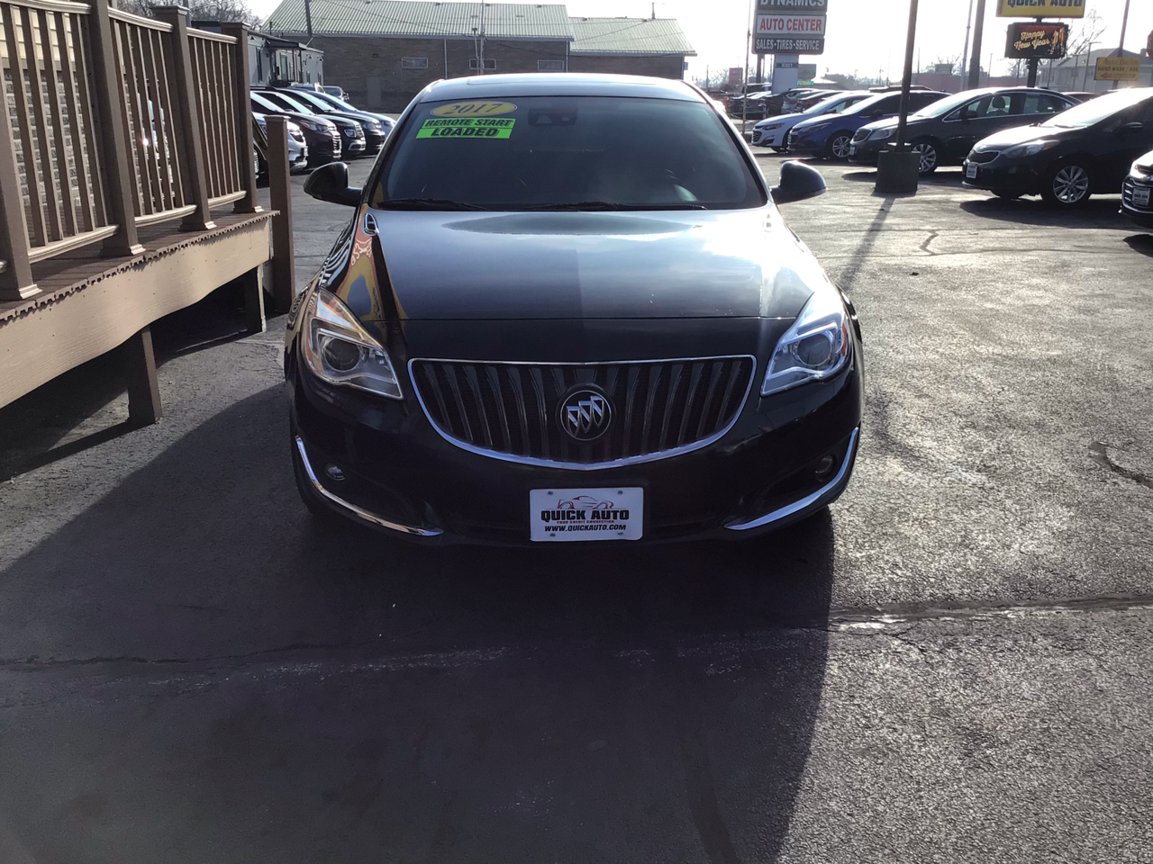 Buick Regal 4dr Sdn Premium II FWD 2017