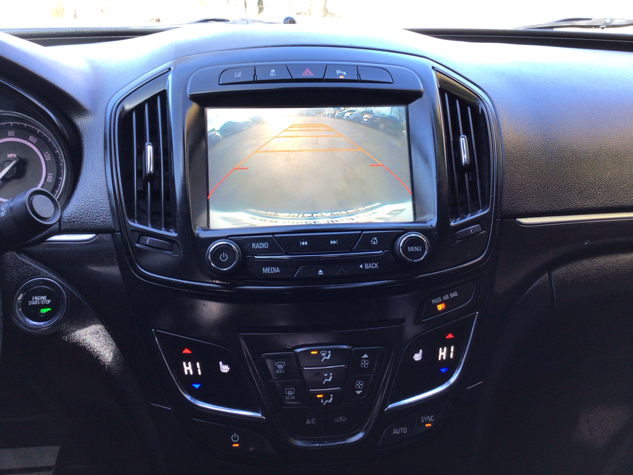 Buick Regal 4dr Sdn Premium II FWD 2017