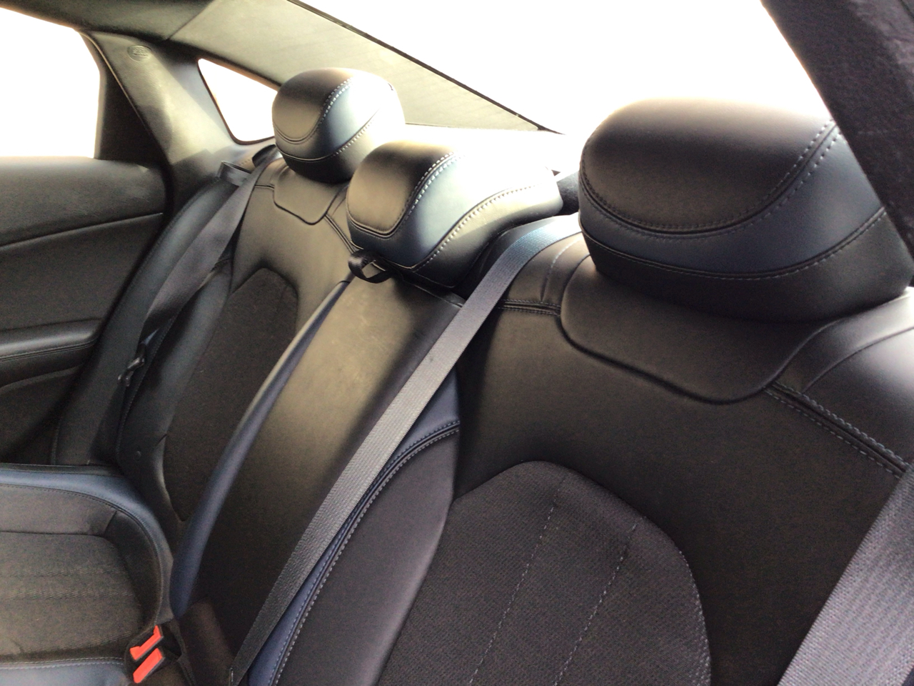 Chrysler 200 4dr Sdn S FWD 2015