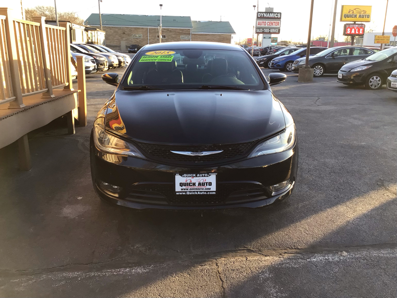 Chrysler 200 4dr Sdn S FWD 2015