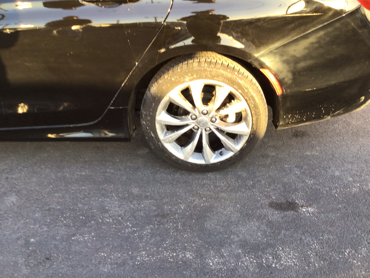 Chrysler 200 4dr Sdn S FWD 2015