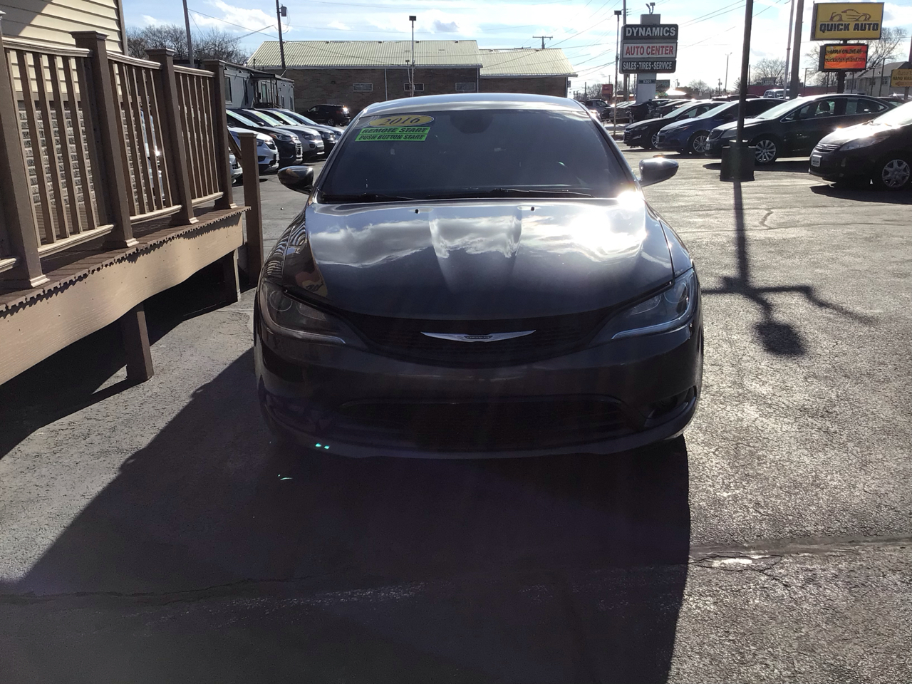 Chrysler 200 4dr Sdn S FWD 2016