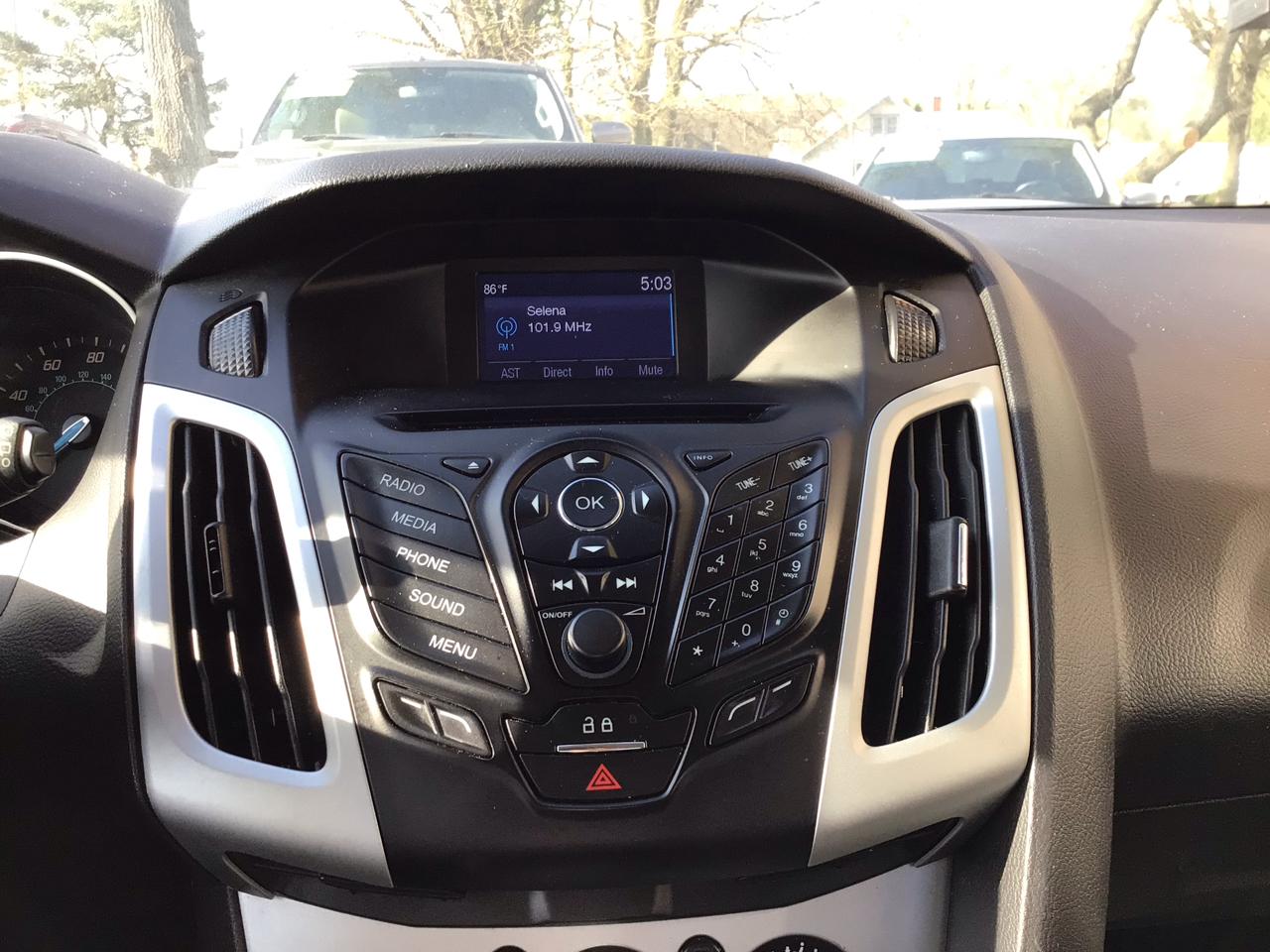 Ford Focus 5dr HB SE 2014