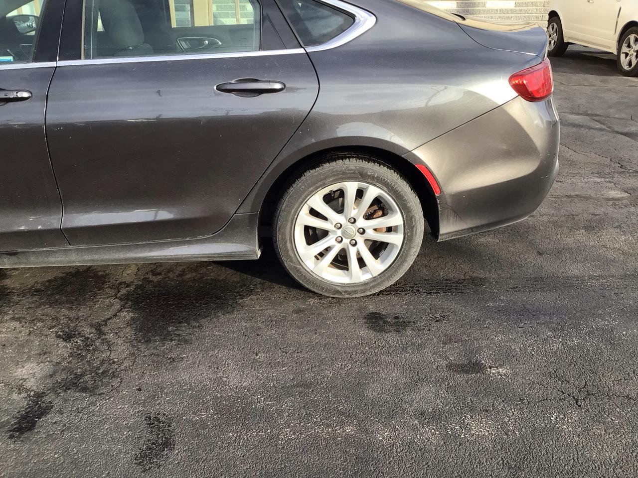 Chrysler 200 4dr Sdn Limited FWD 2015