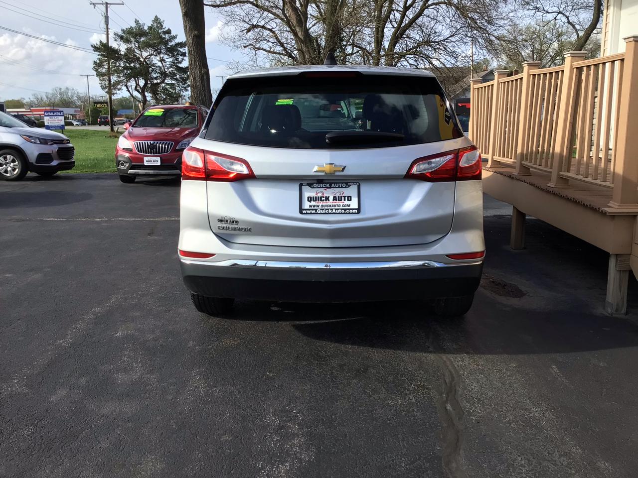 Chevrolet Equinox FWD 4dr LS w/1LS 2018