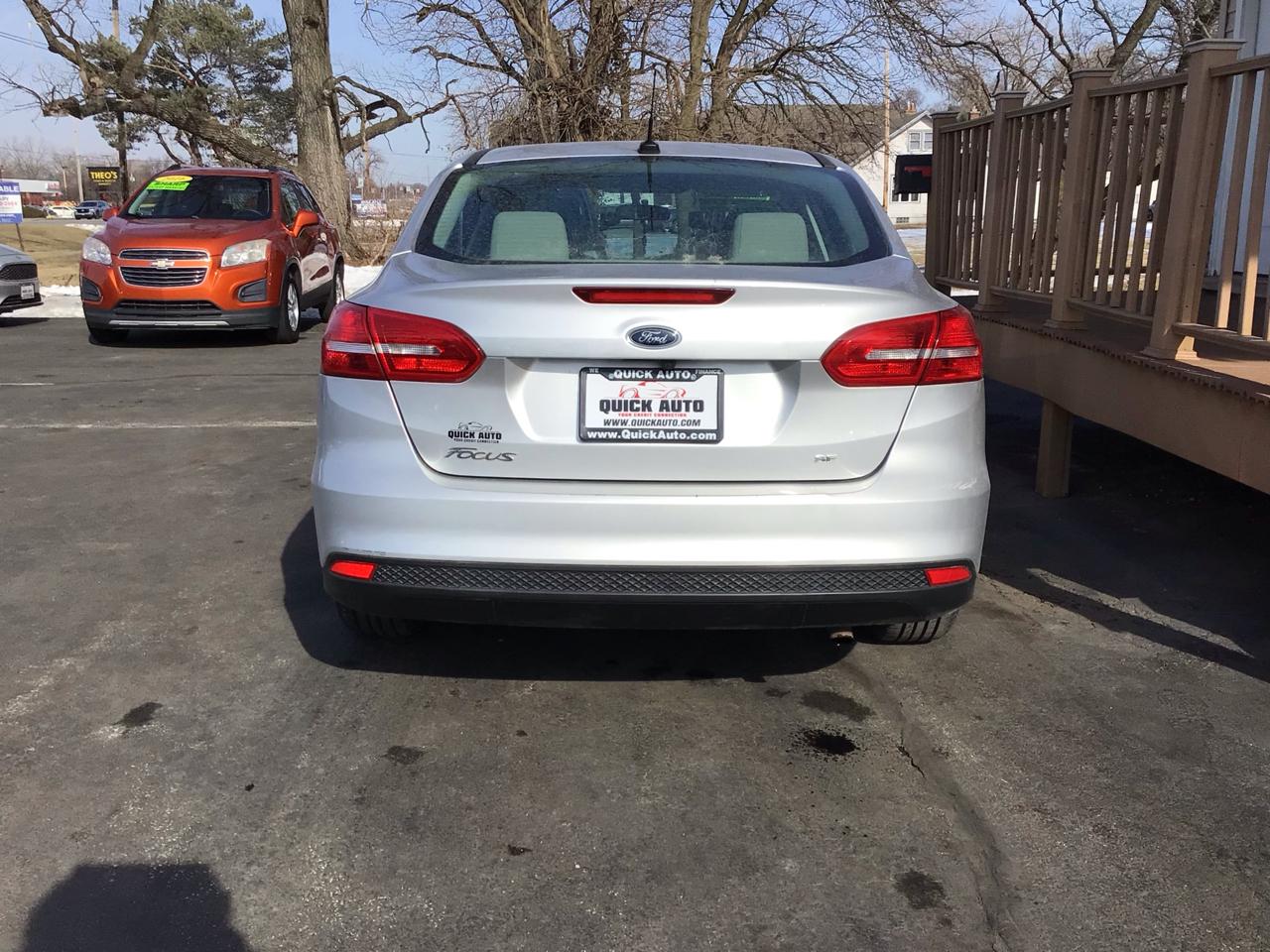 Ford Focus SE Sedan 2018