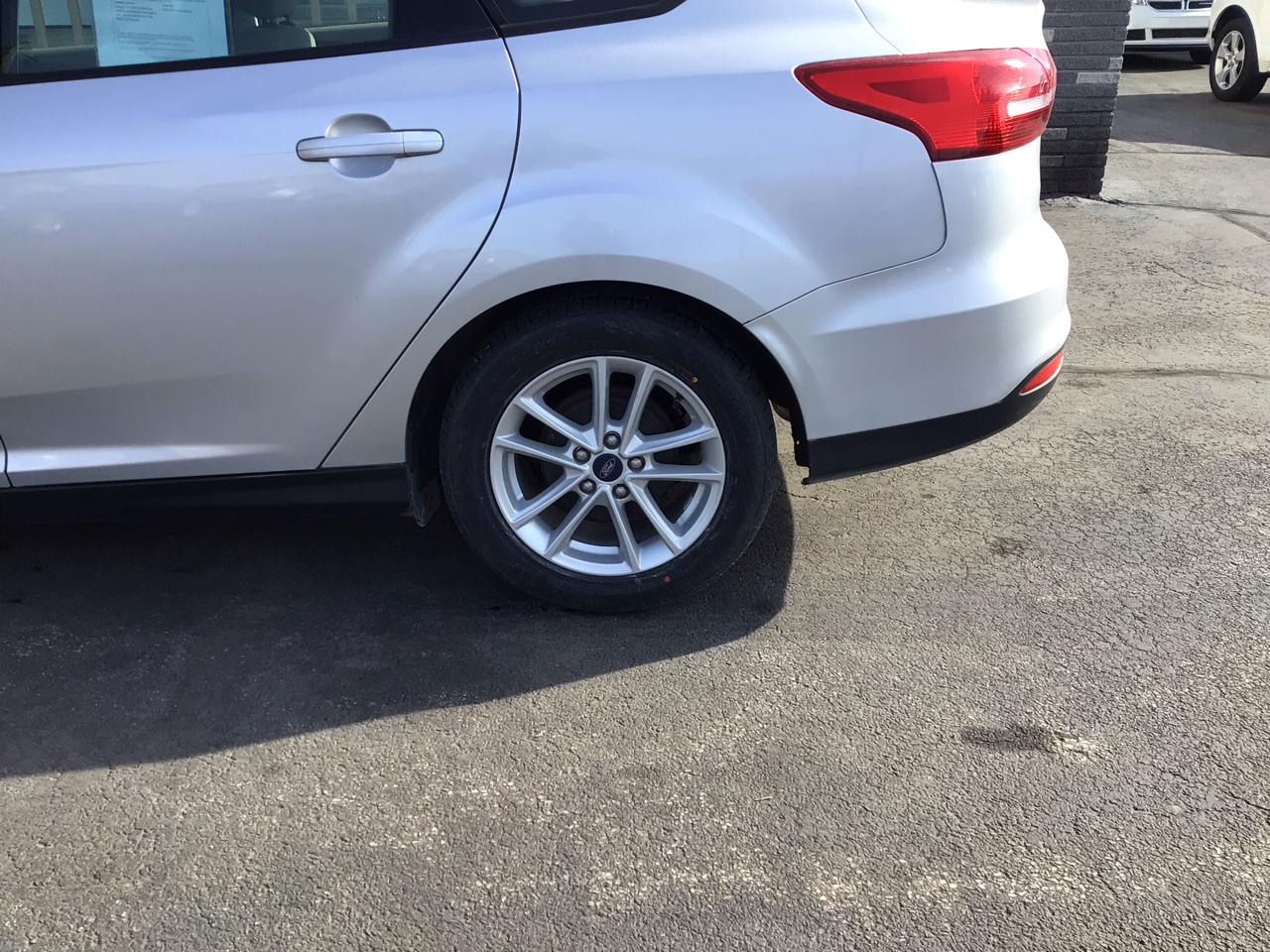 Ford Focus SE Sedan 2018