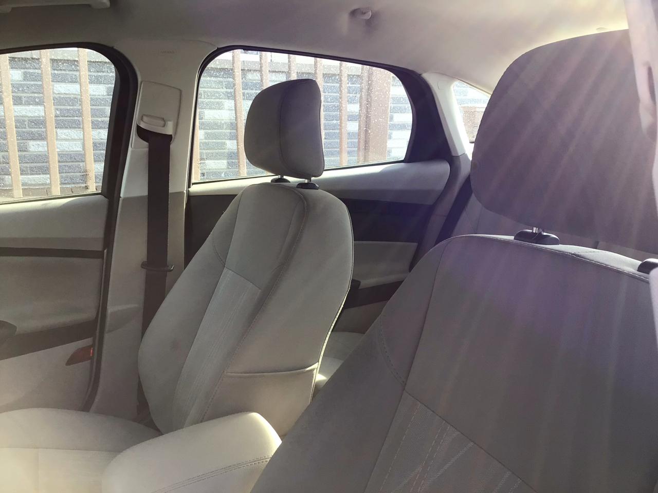 Ford Focus SE Sedan 2018