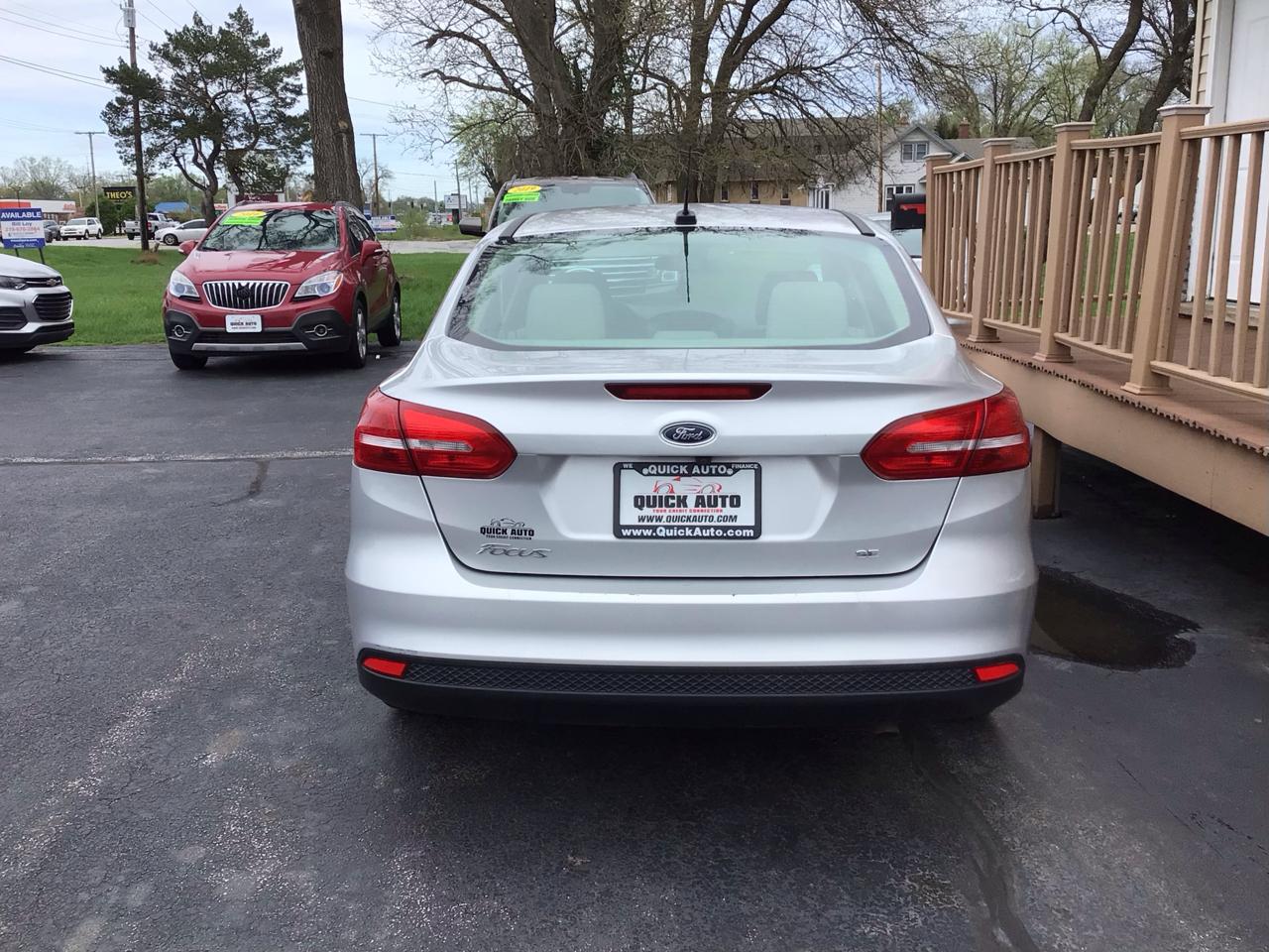 Ford Focus SE Sedan 2018