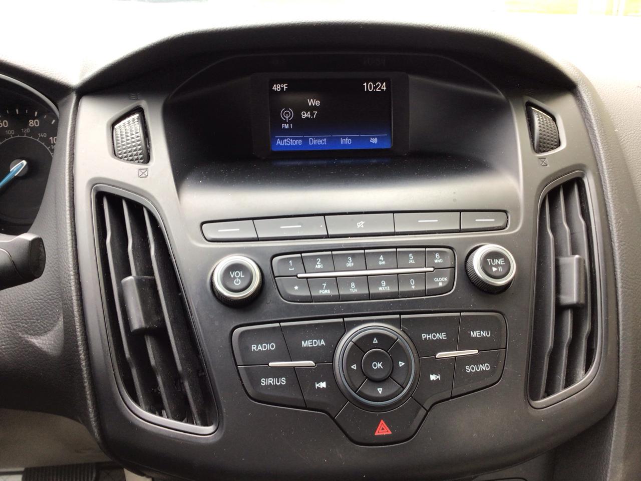 Ford Focus SE Sedan 2018