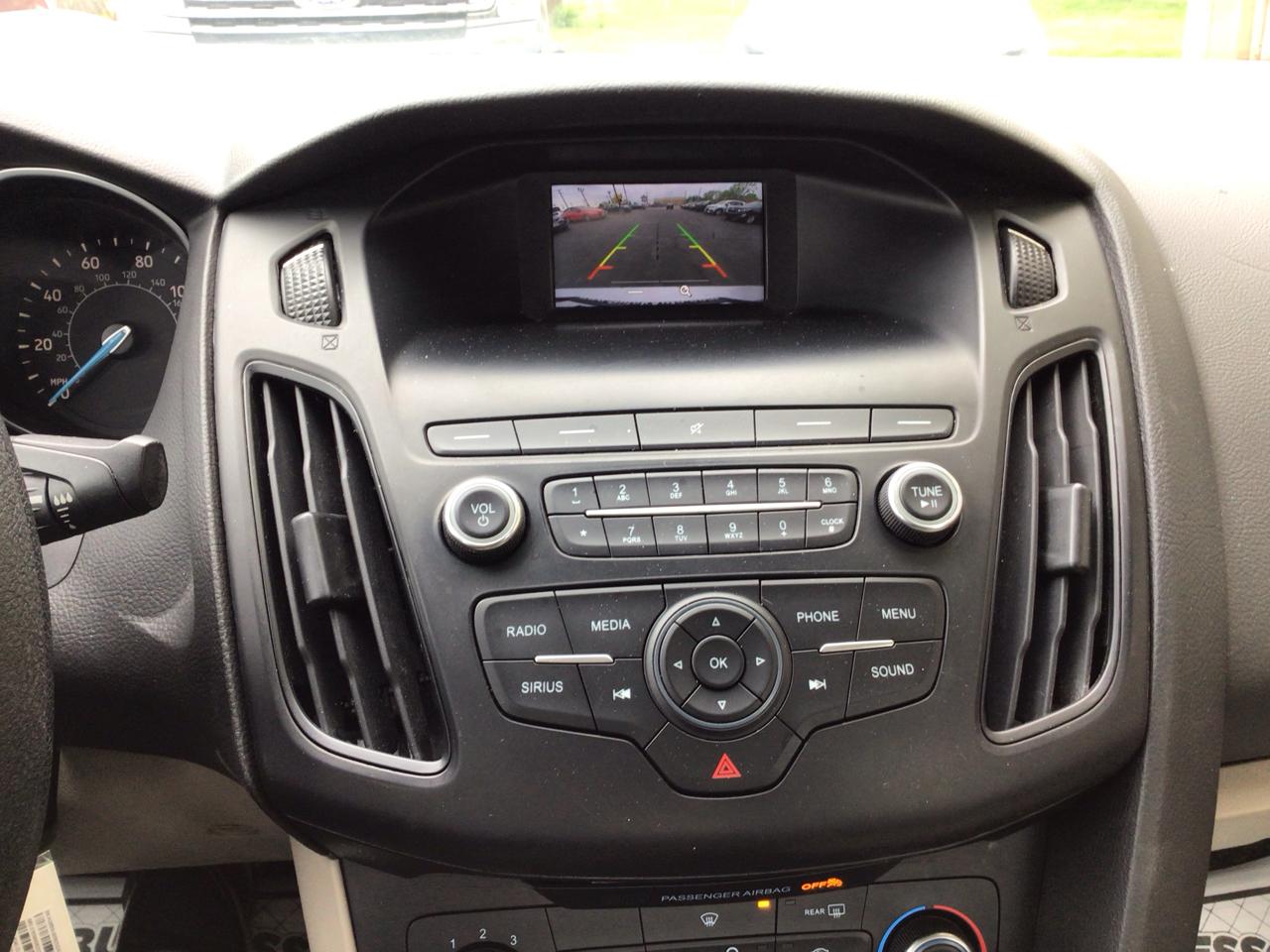 Ford Focus SE Sedan 2018