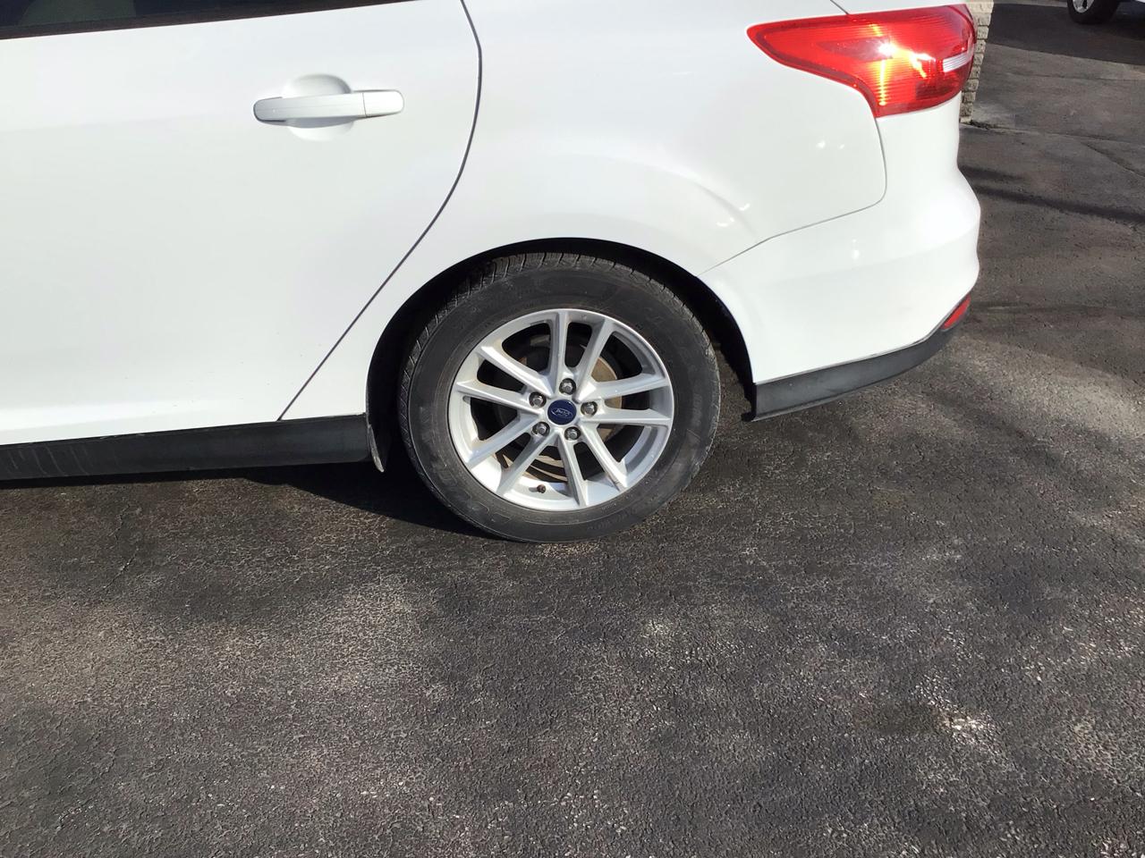 Ford Focus 4dr Sdn SE 2016
