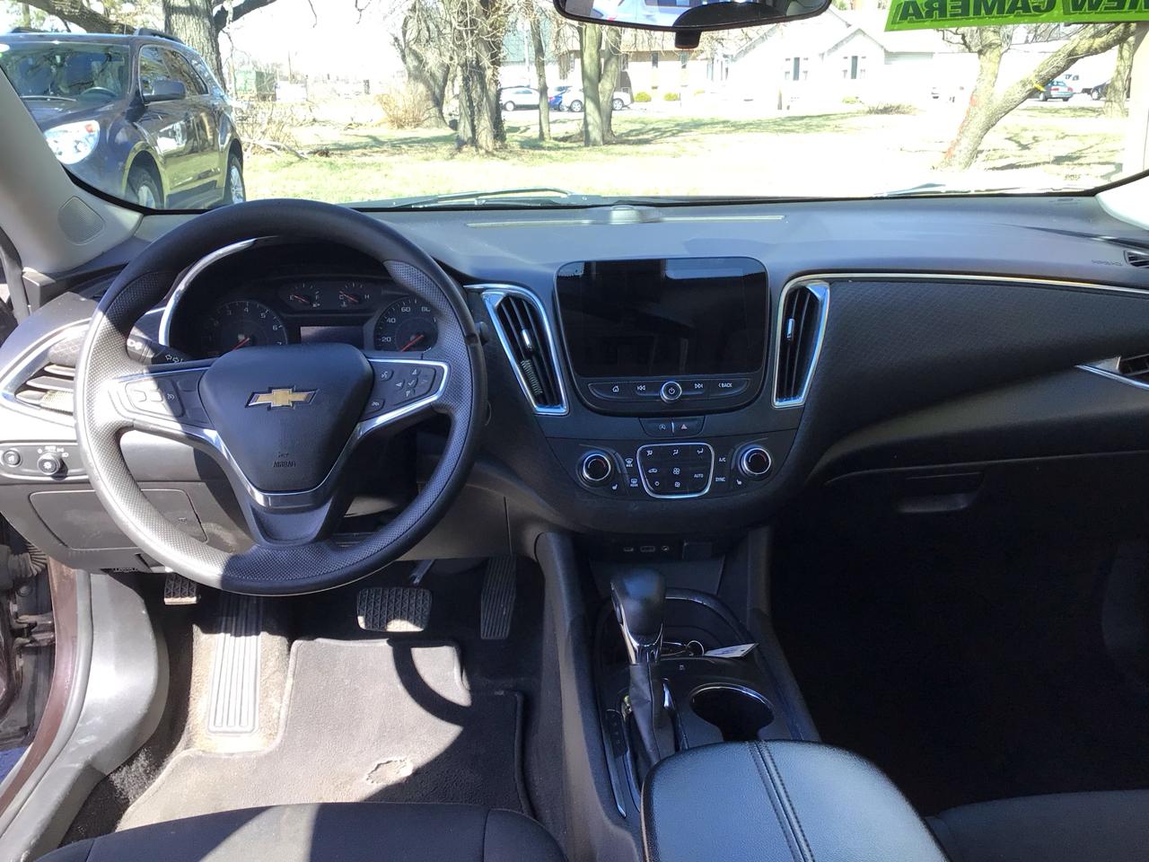 Chevrolet Malibu 4dr Sdn LT 2021