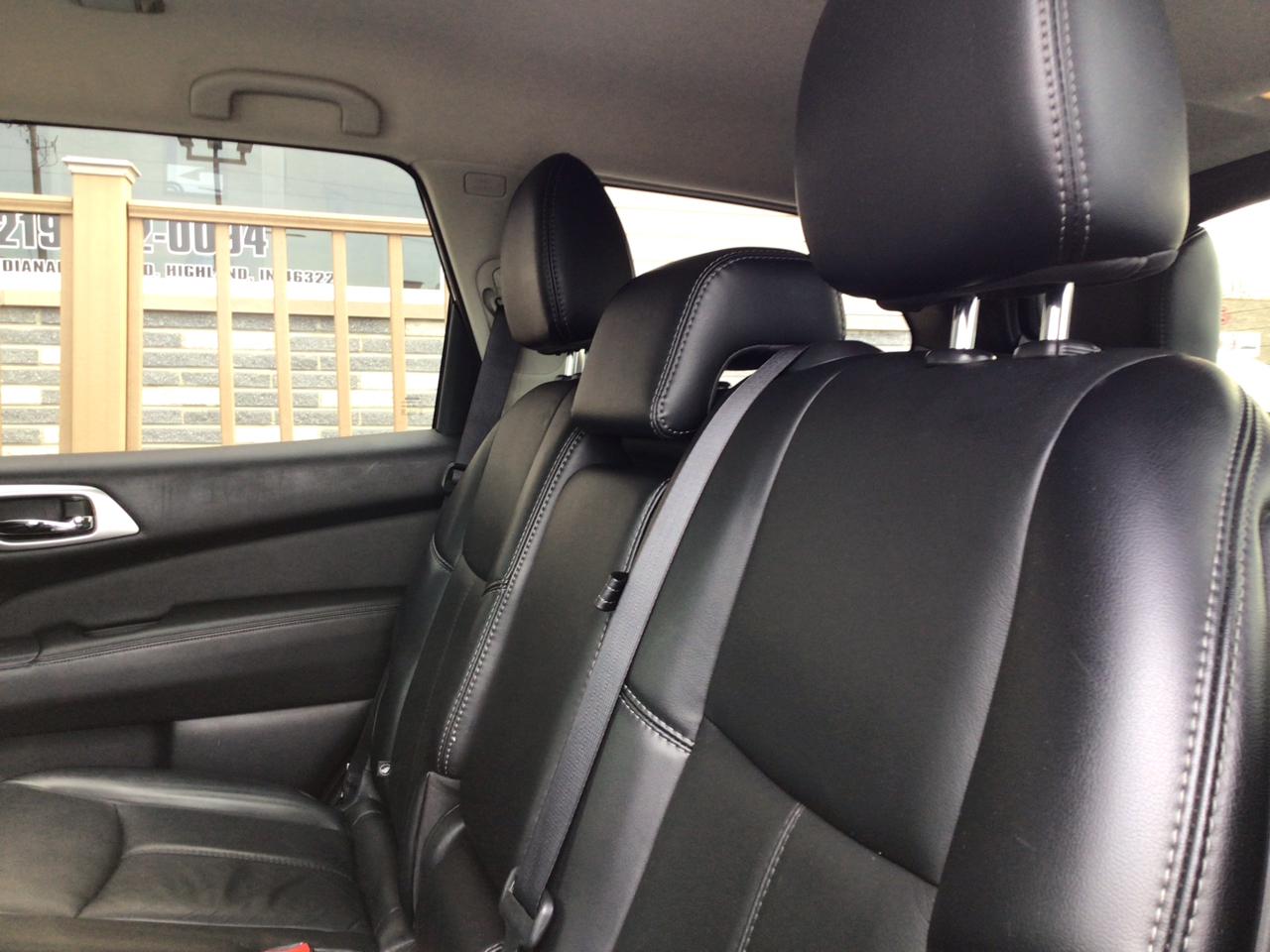 Nissan Pathfinder FWD SL 2017