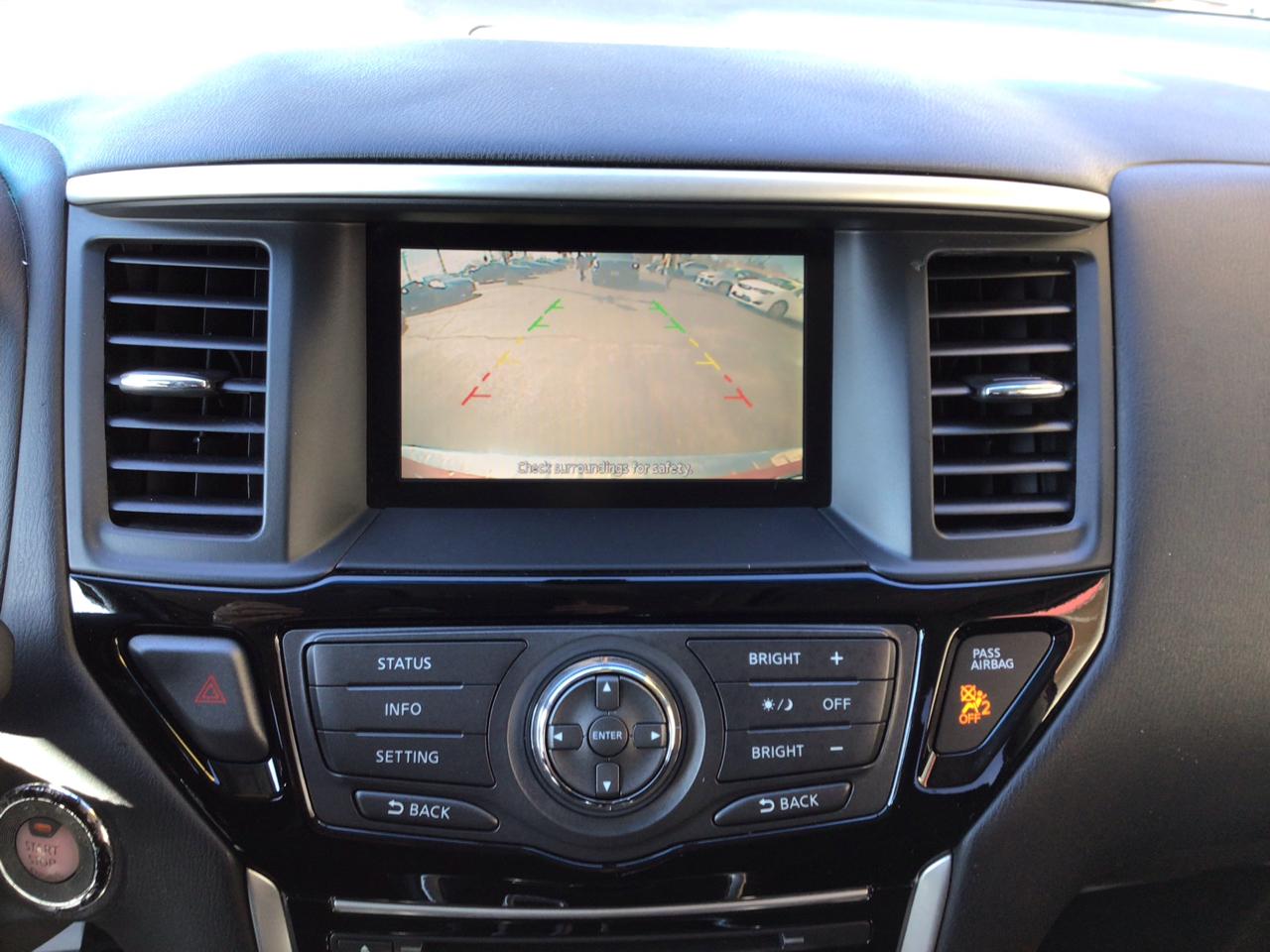 Nissan Pathfinder 2WD 4dr SV 2016