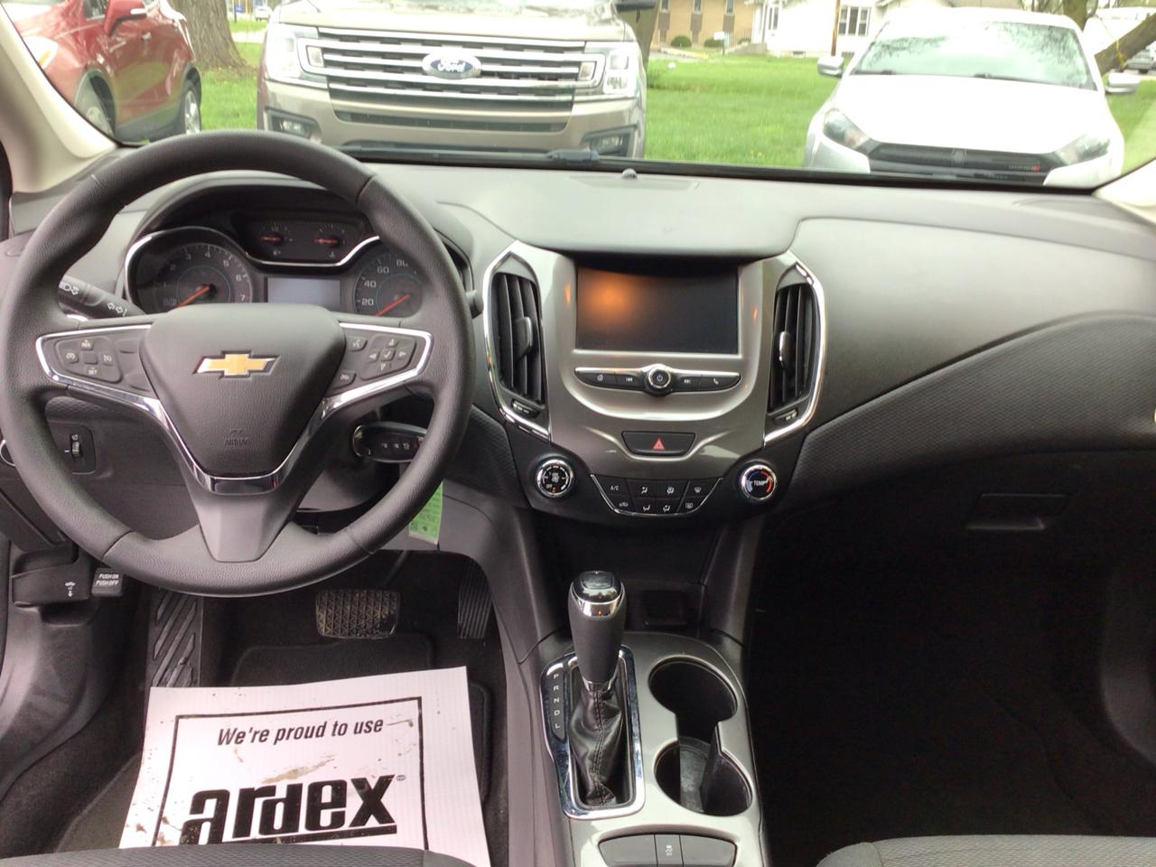 Chevrolet Cruze 4dr Sdn 1.4L LT w/1SD 2018