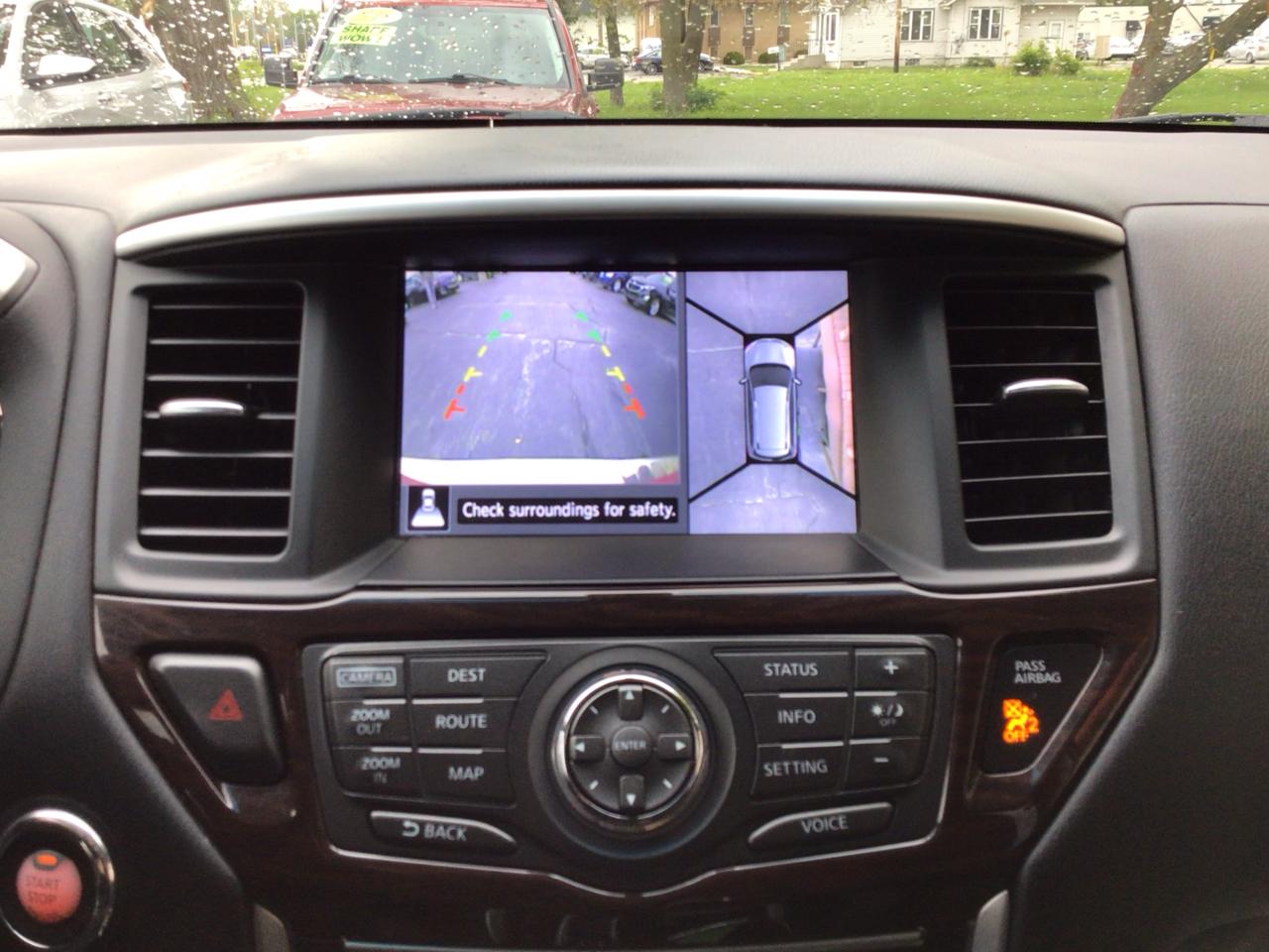 Nissan Pathfinder 4WD 4dr SL 2015