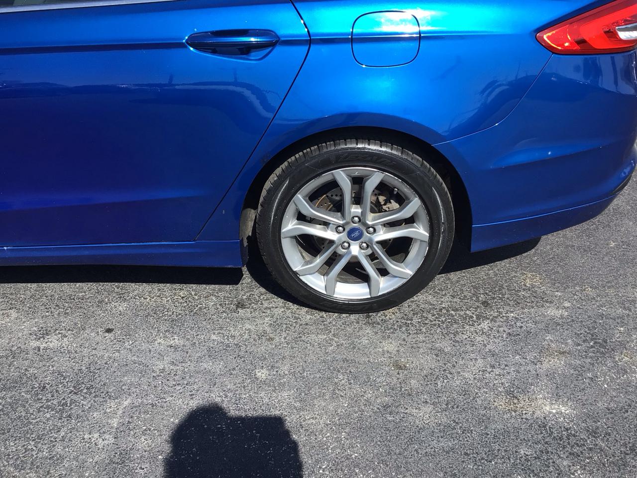Ford Fusion S FWD 2017