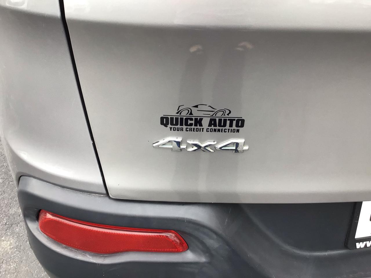 Jeep Cherokee 4WD 4dr Sport 2016