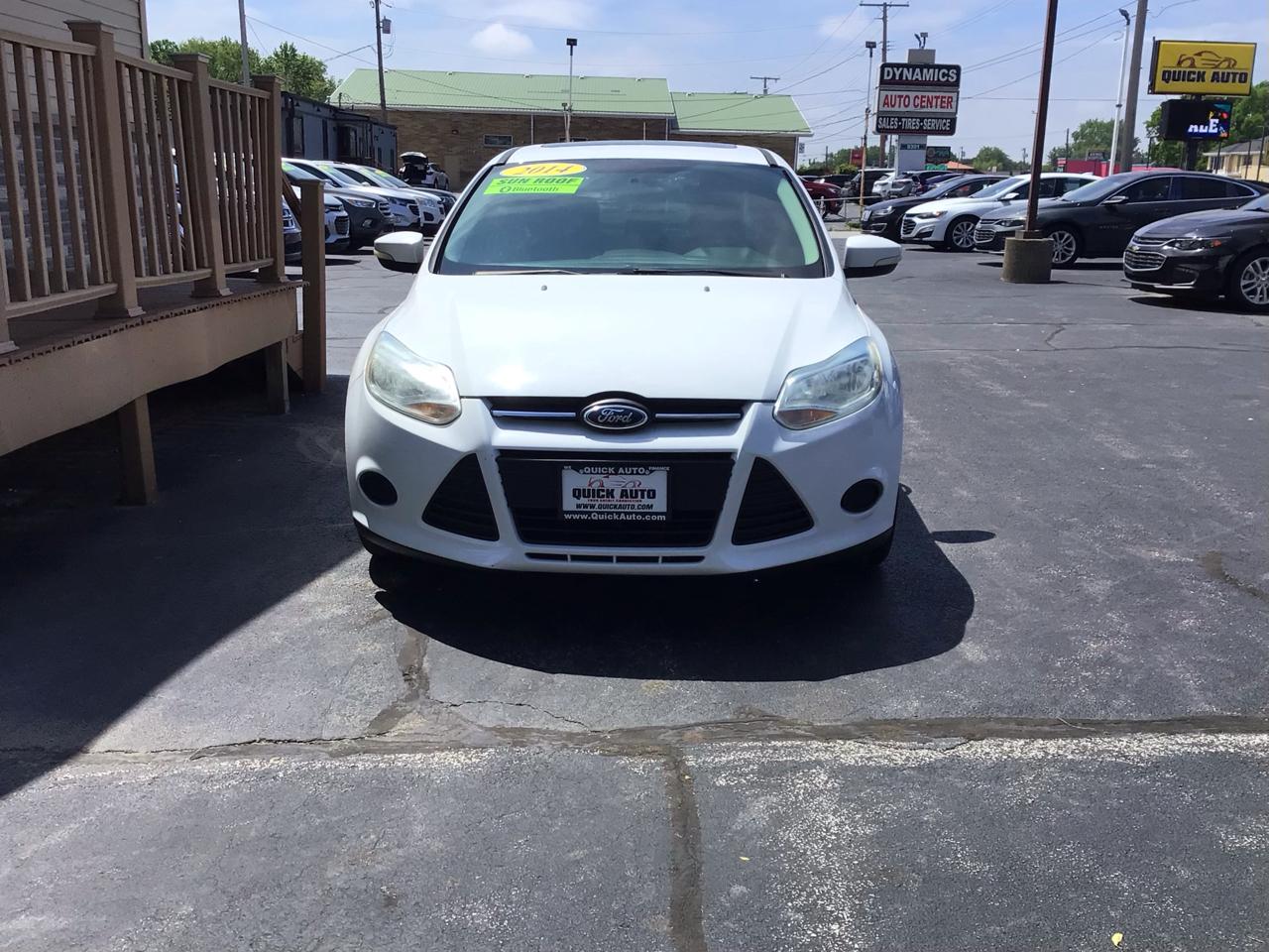 Ford Focus 4dr Sdn SE 2014
