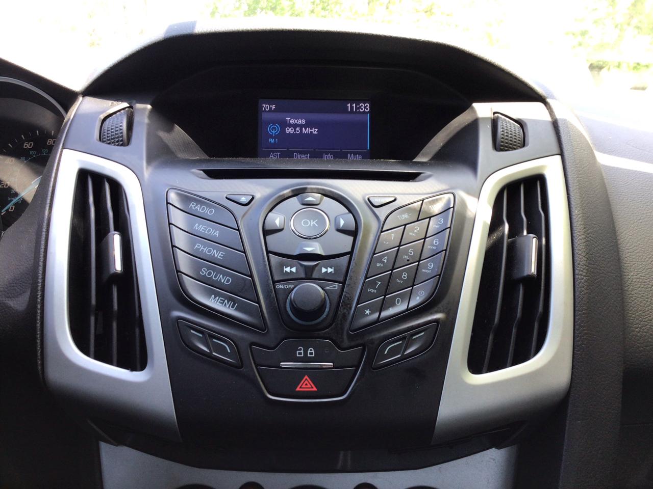 Ford Focus 4dr Sdn SE 2014