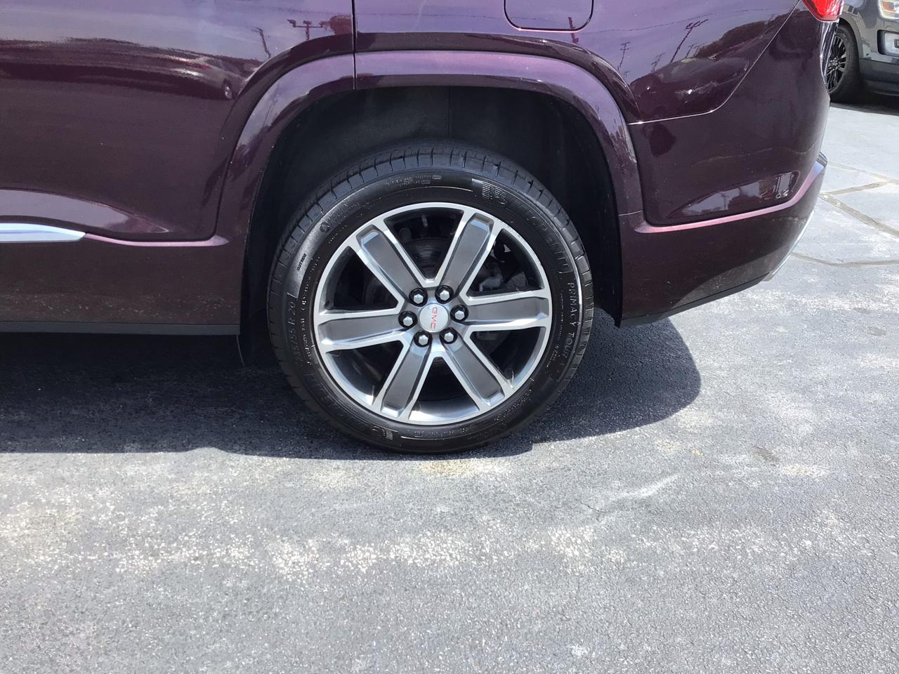 GMC Acadia FWD 4dr Denali 2017
