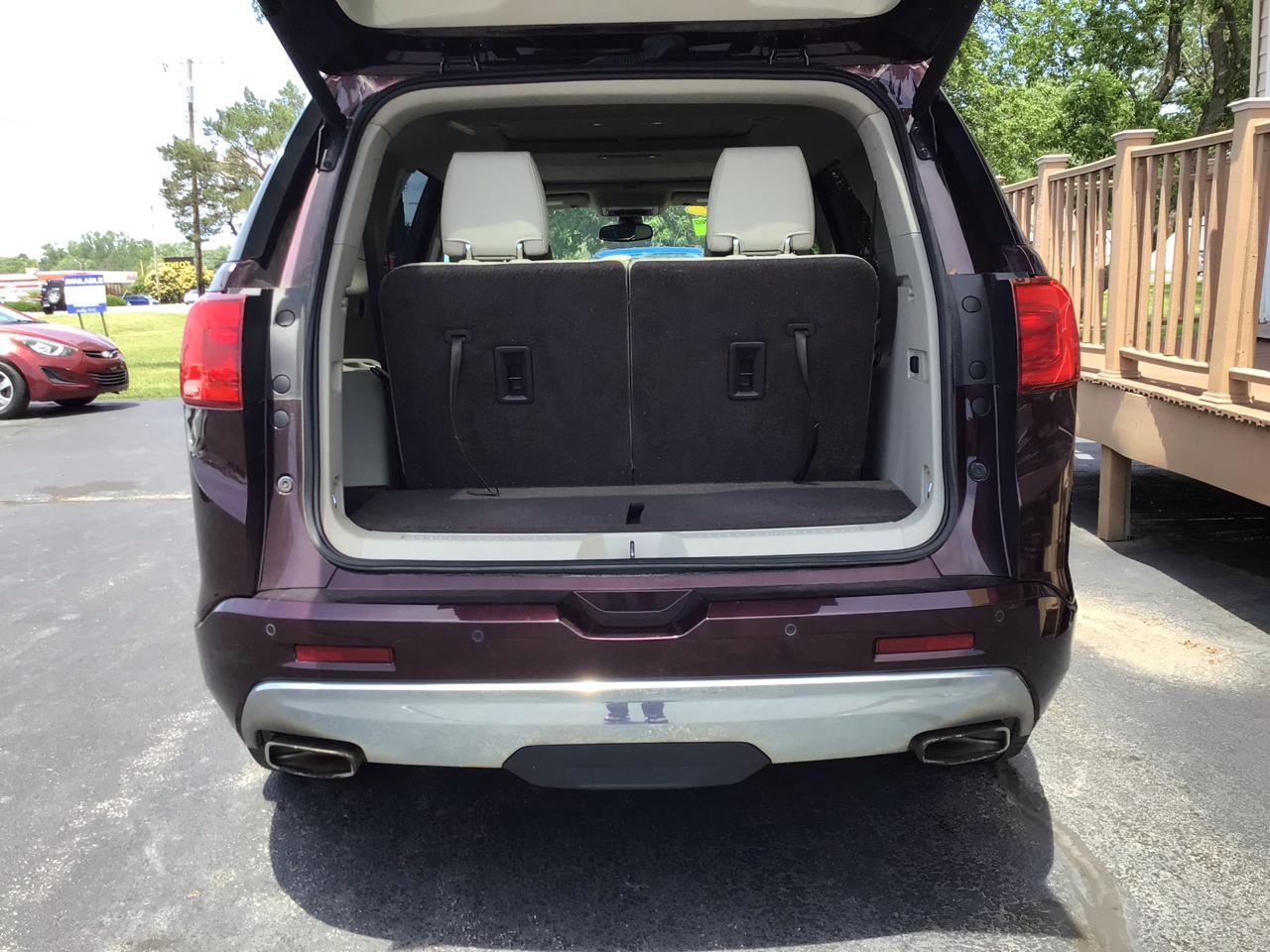 GMC Acadia FWD 4dr Denali 2017